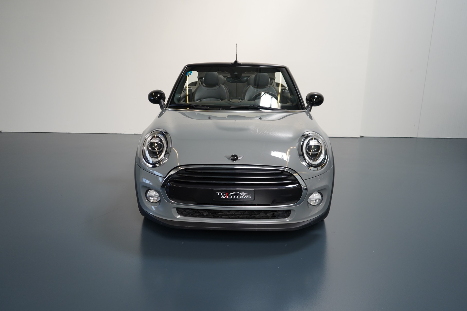 MINI Cooper Cabriolet DKG-image-1