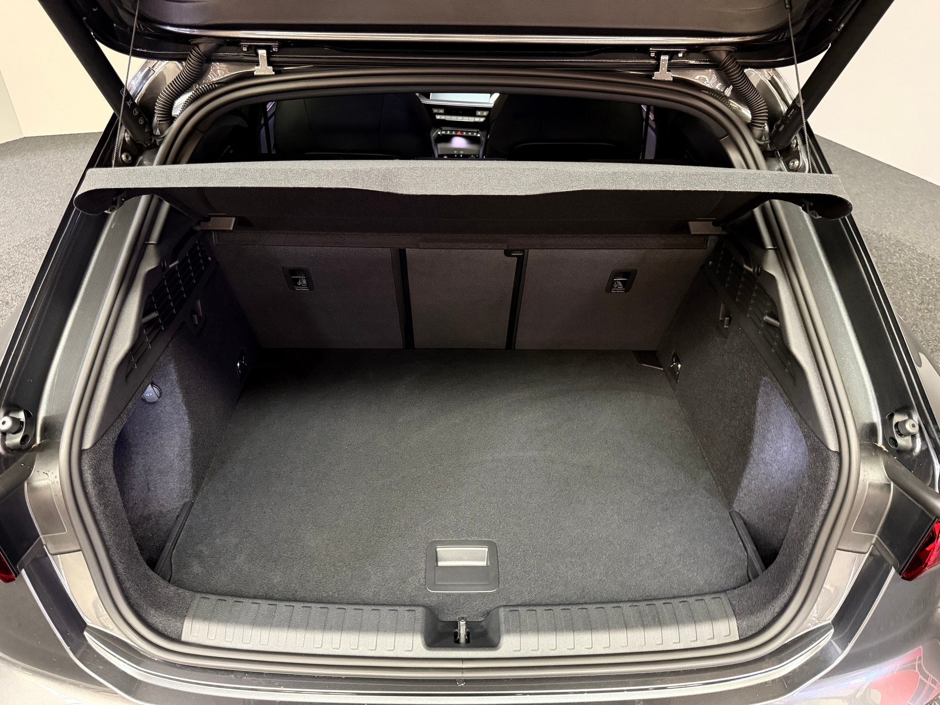AUDI RS3 Sportback 2.5 TSI quattro S-tronic-image-15