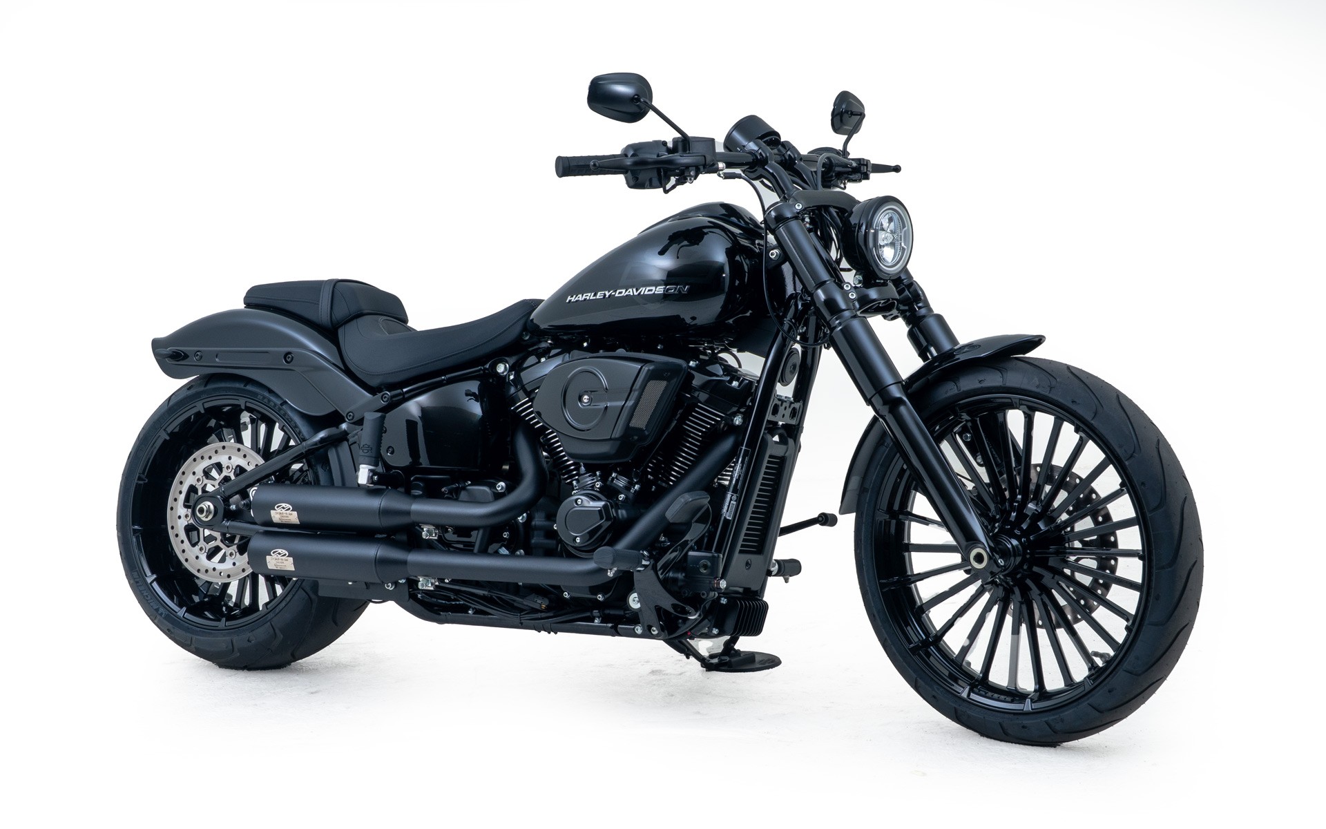 HARLEY-DAVIDSON FXBR Breakout 117ci