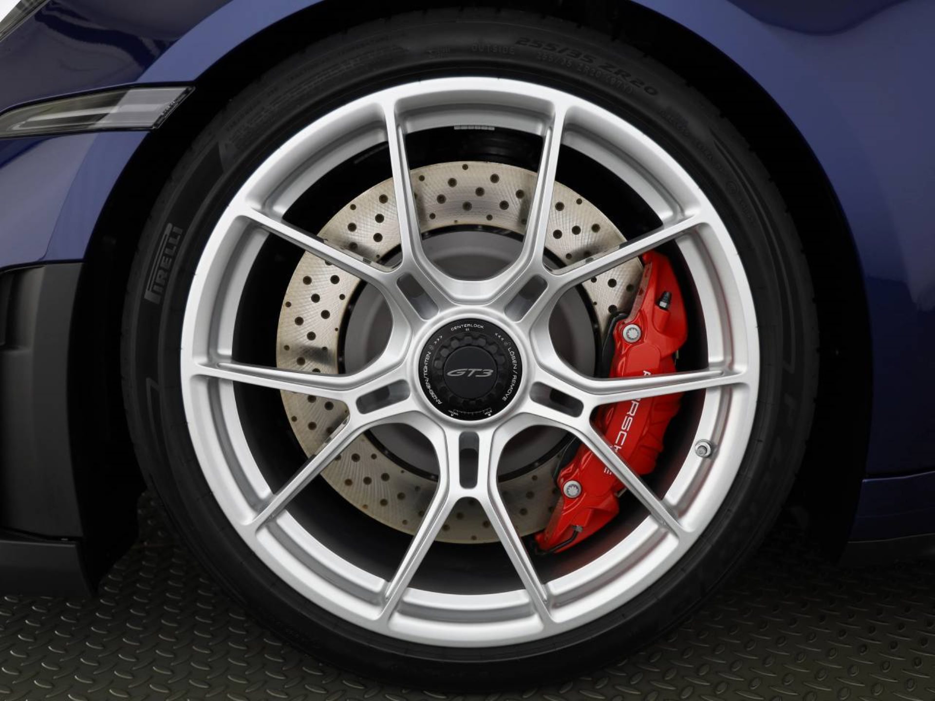 PORSCHE 911 GT3-image-5