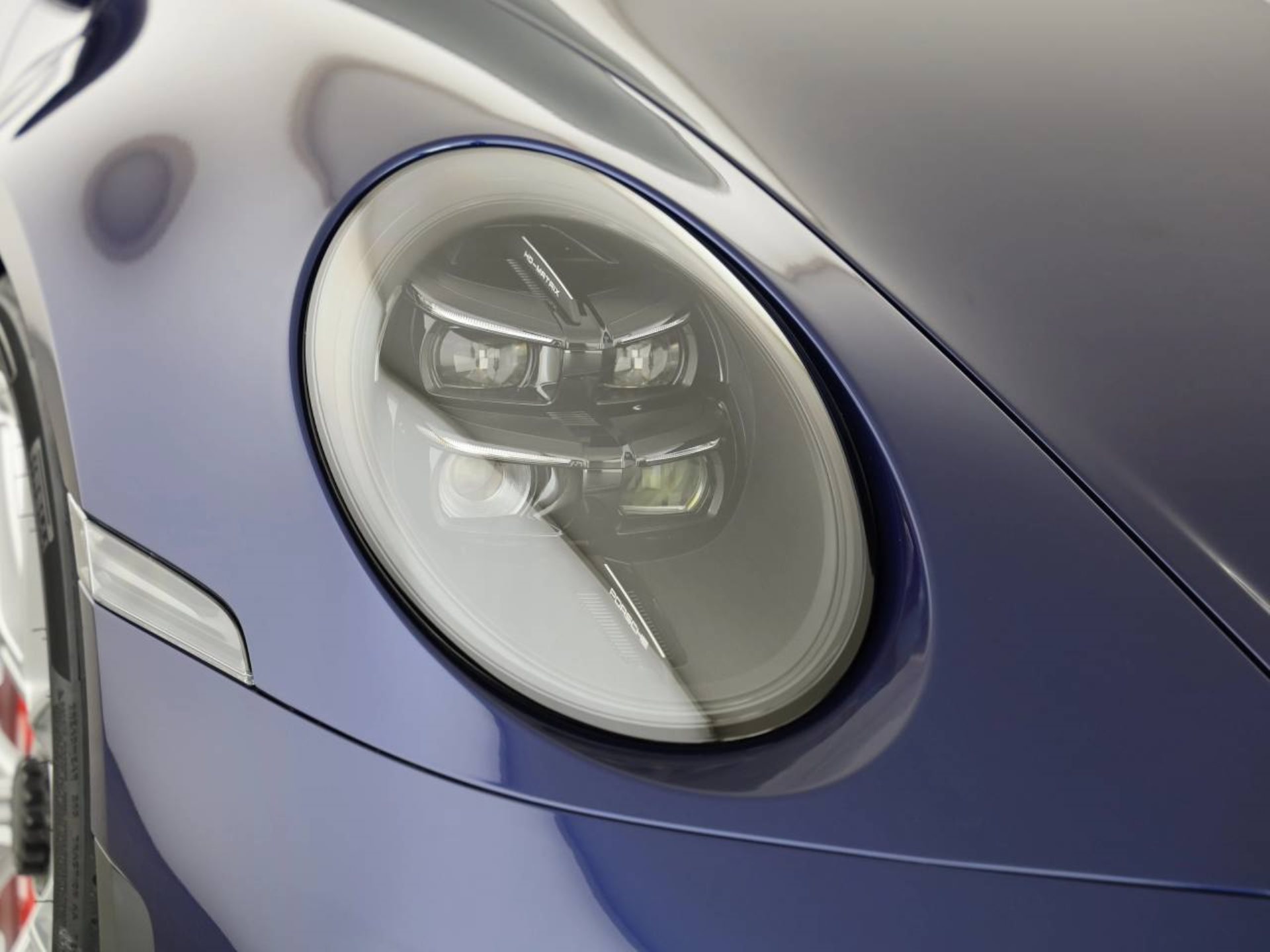 PORSCHE 911 GT3-image-8