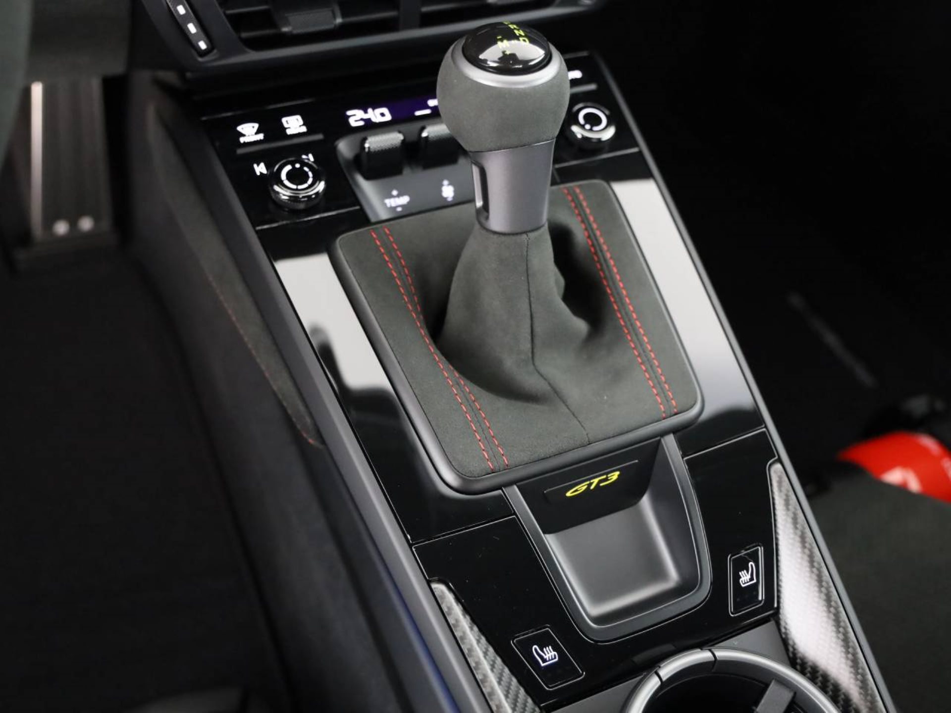 PORSCHE 911 GT3-image-13