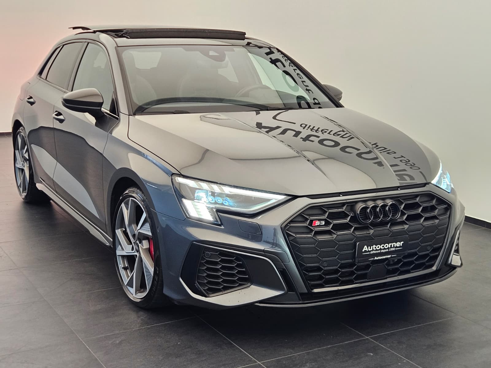 AUDI S3 Sportback 2.0 TFSI quattro S-tronic-image-4