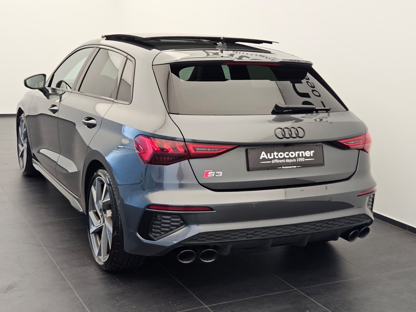 AUDI S3 Sportback 2.0 TFSI quattro S-tronic-image-8