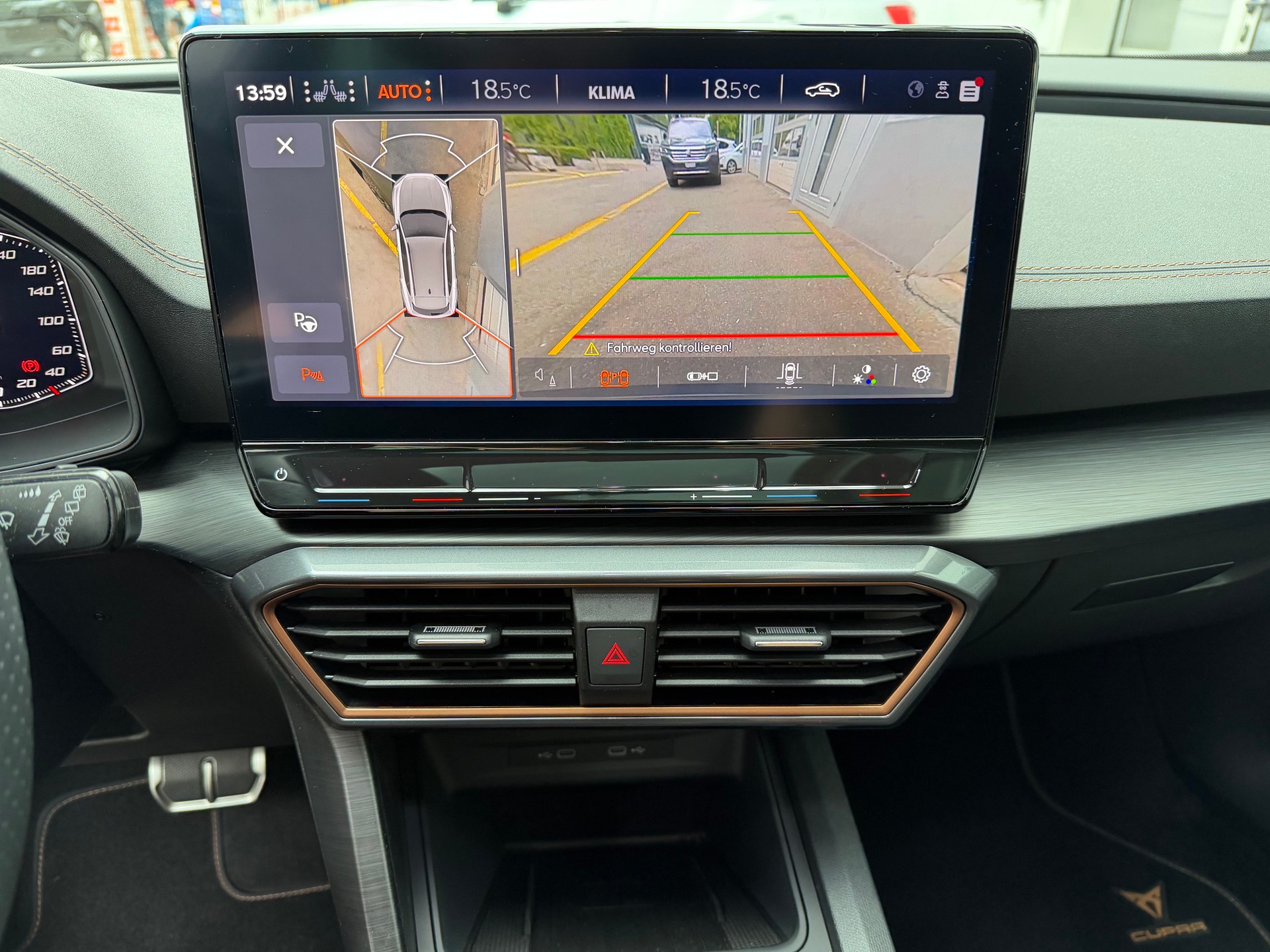 CUPRA Formentor 2.0TSI Sensacion 4Drive DSG-image-13