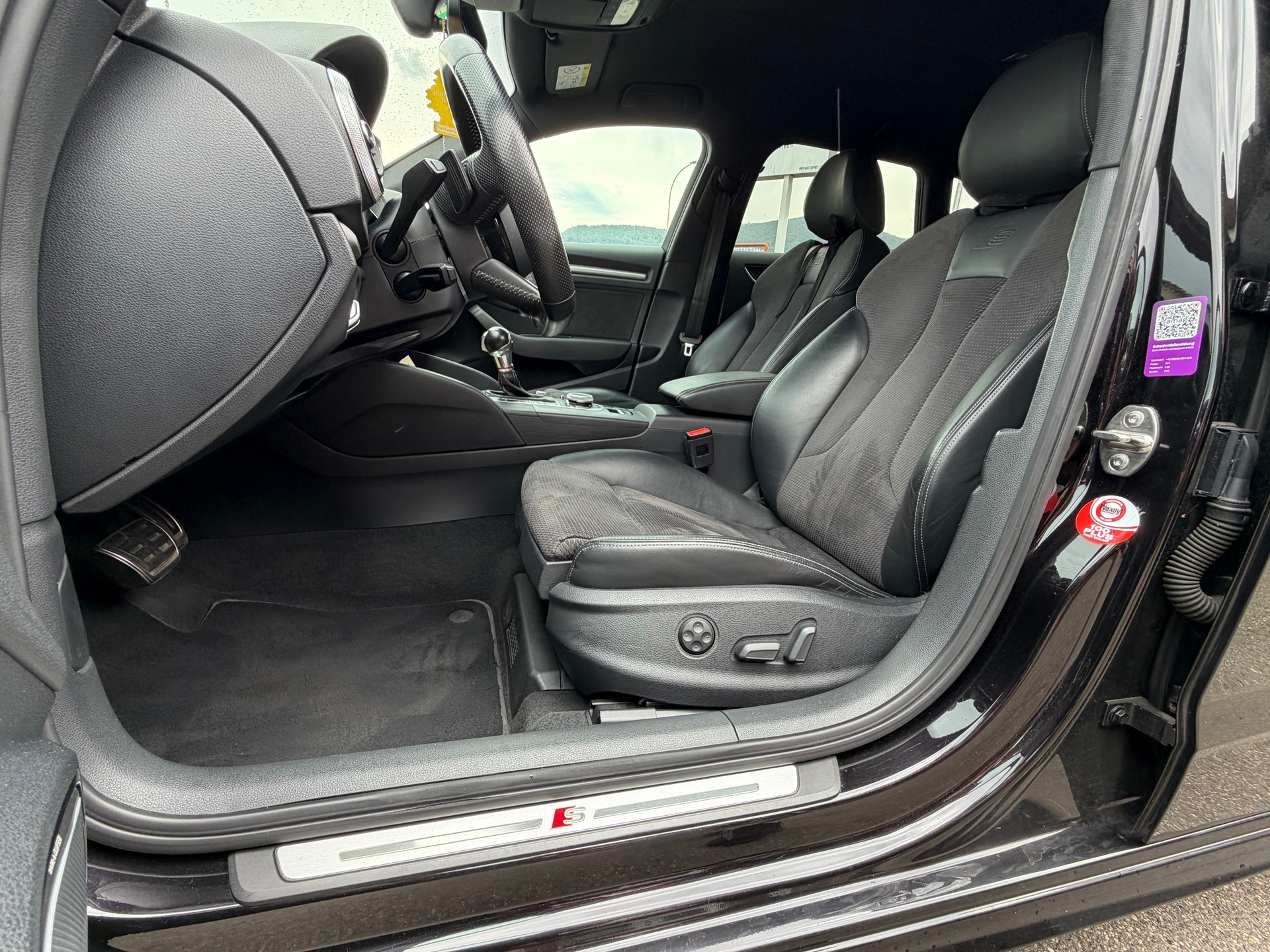 AUDI S3 Sportback 2.0 TFSI quattro S-tronic-image-7