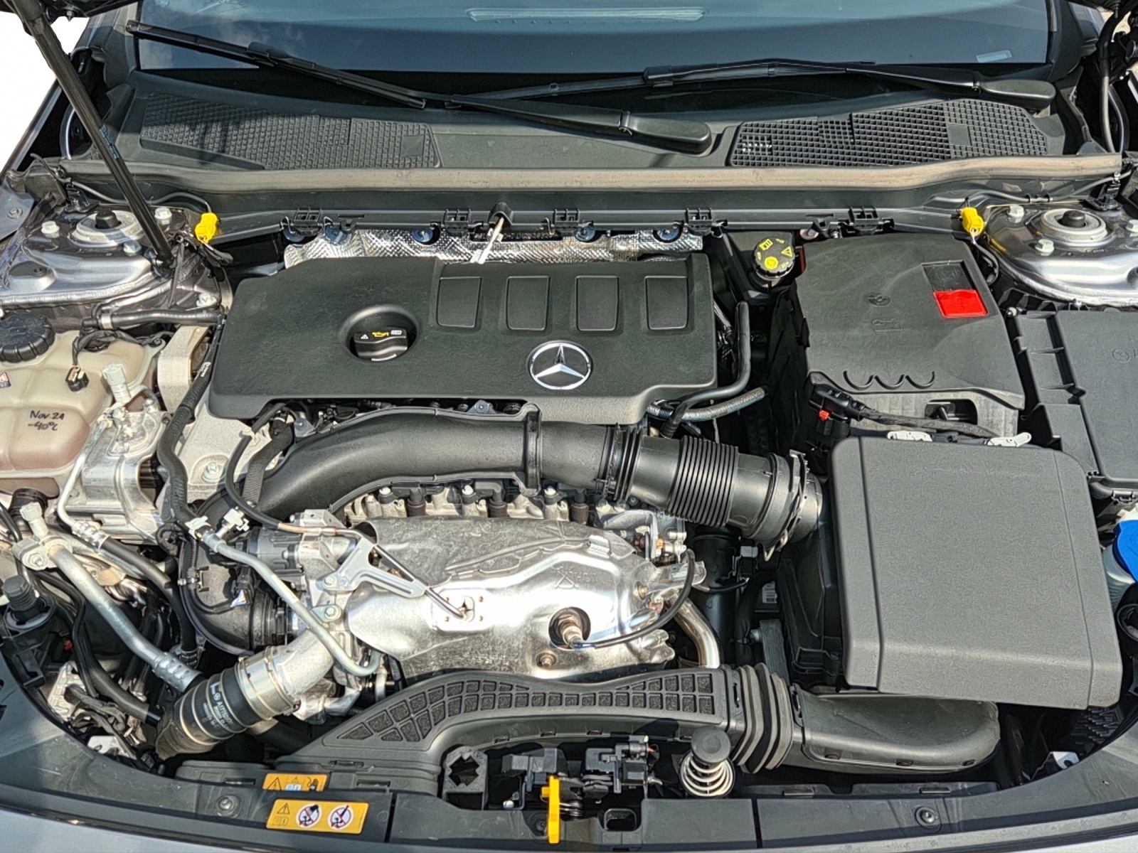 MERCEDES-BENZ A 250 AMG Line 4Matic-image-20