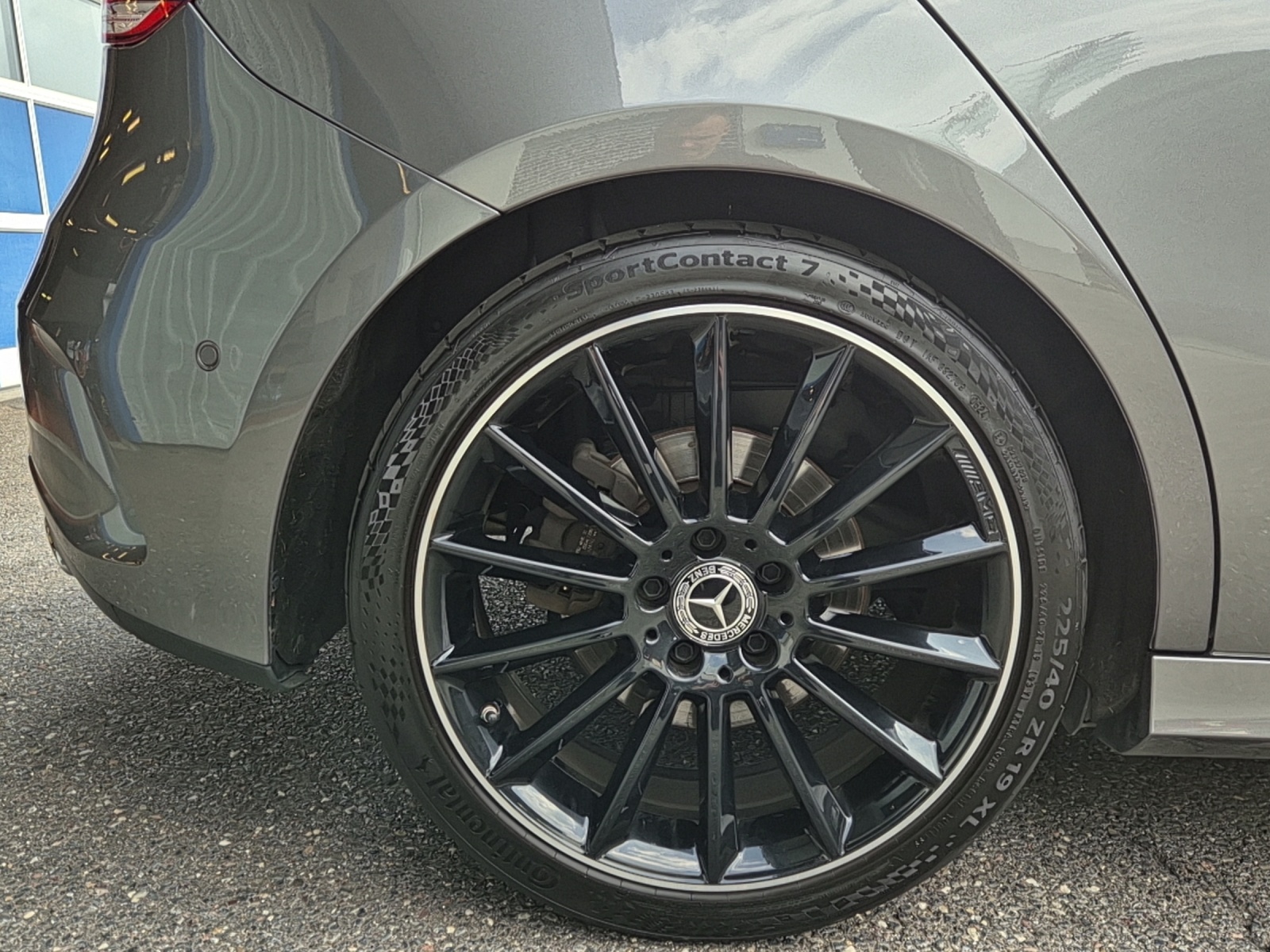 MERCEDES-BENZ A 250 AMG Line 4Matic-image-23