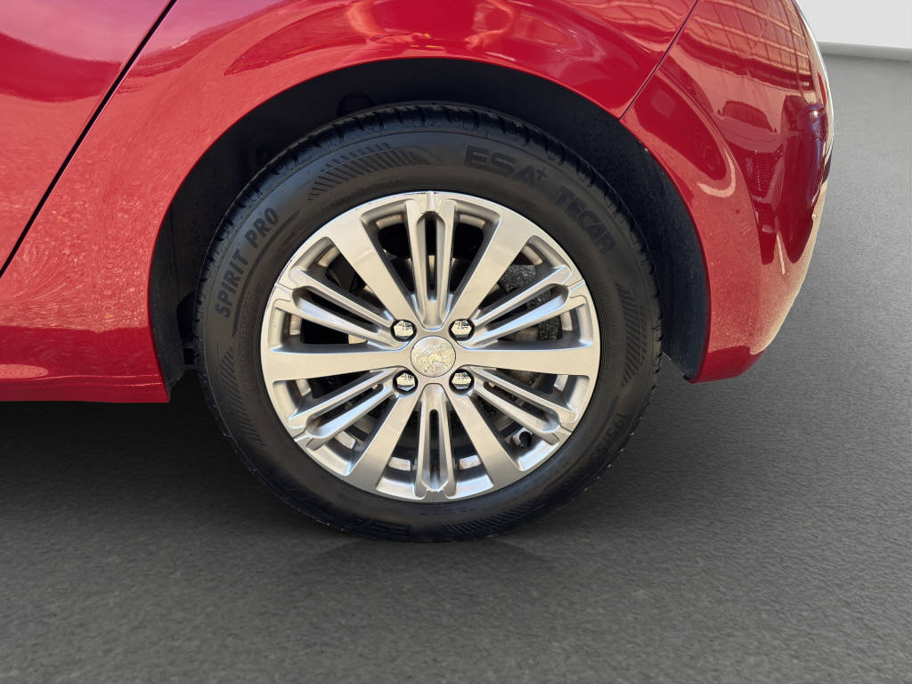PEUGEOT 208 1.2 PureTech Allure S/S-image-13