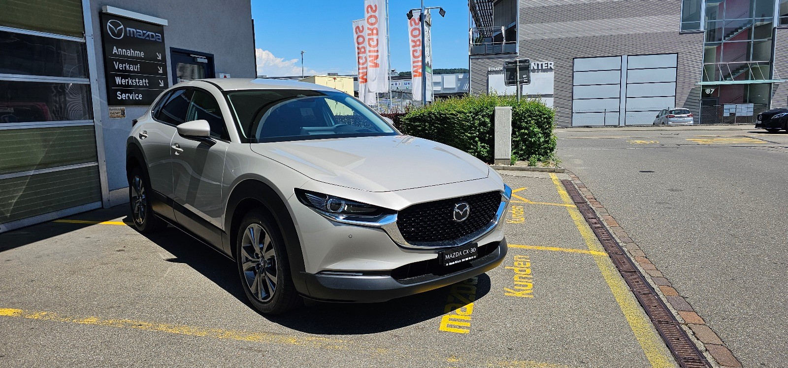 MAZDA CX-30 2.0 186 Exclusive-Line-image-2