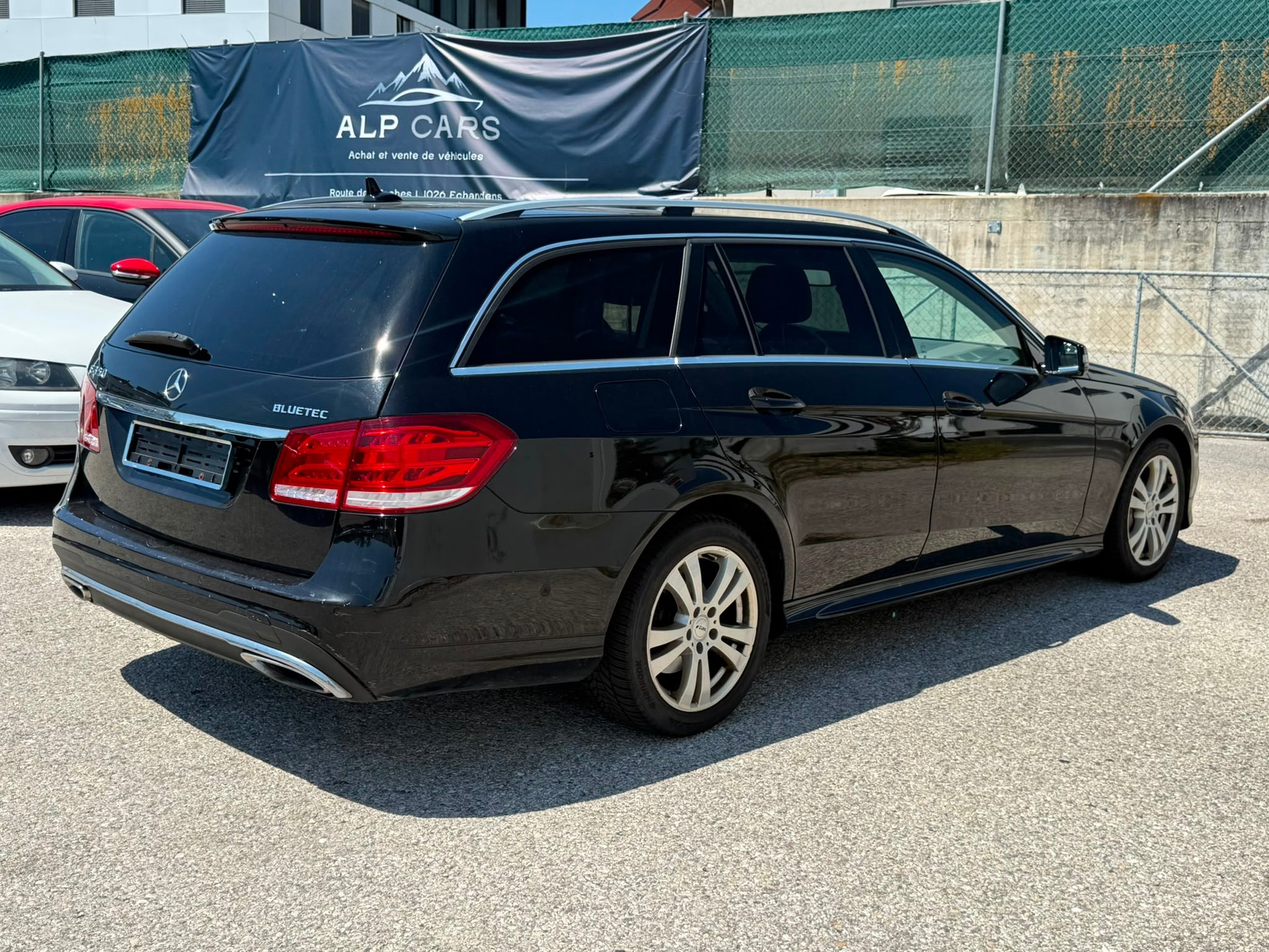 MERCEDES-BENZ E 350 BlueTEC Avantgarde 4Matic 7G-Tronic-image-3