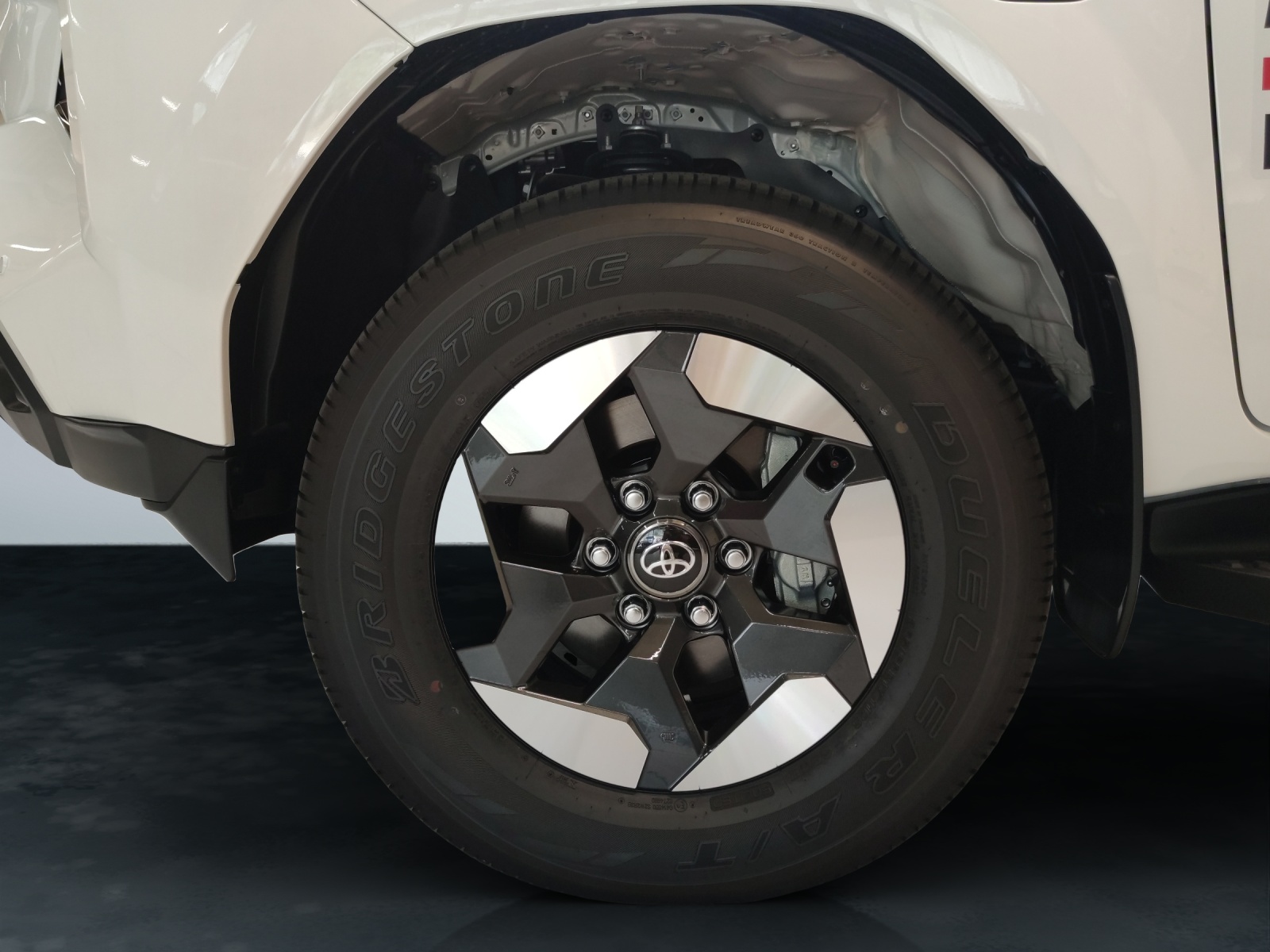 TOYOTA Hilux Double Cab.-Pick-up 59KWh Style-image-17