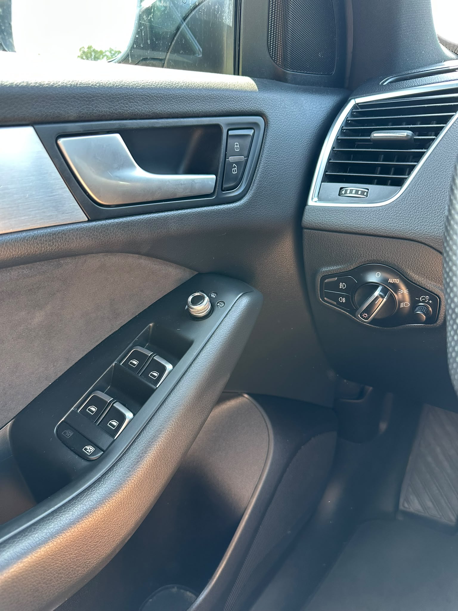 AUDI Q5 3.0 TDI S-Line quattro S-tronic-image-20
