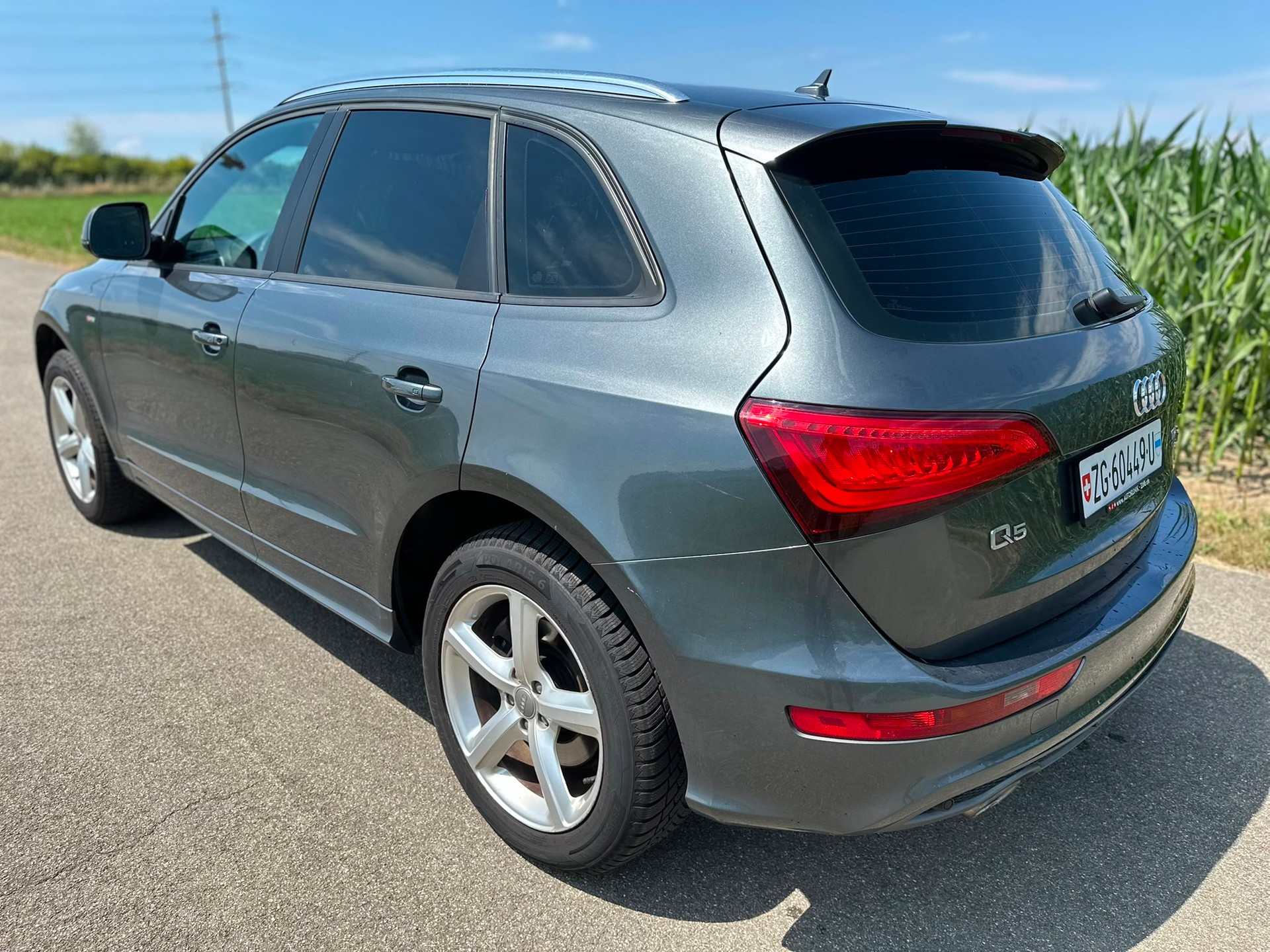 AUDI Q5 3.0 TDI S-Line quattro S-tronic-image-6