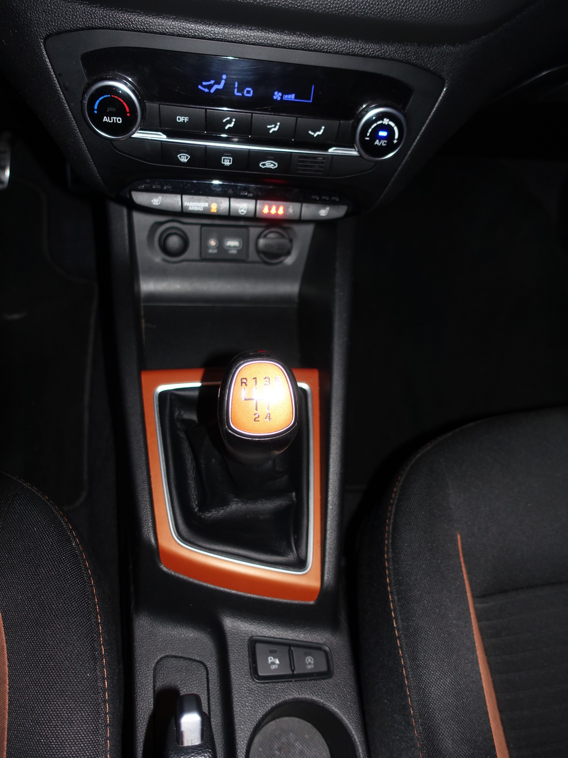 HYUNDAI i20 Active 1.0 T-GDi Origo-image-13