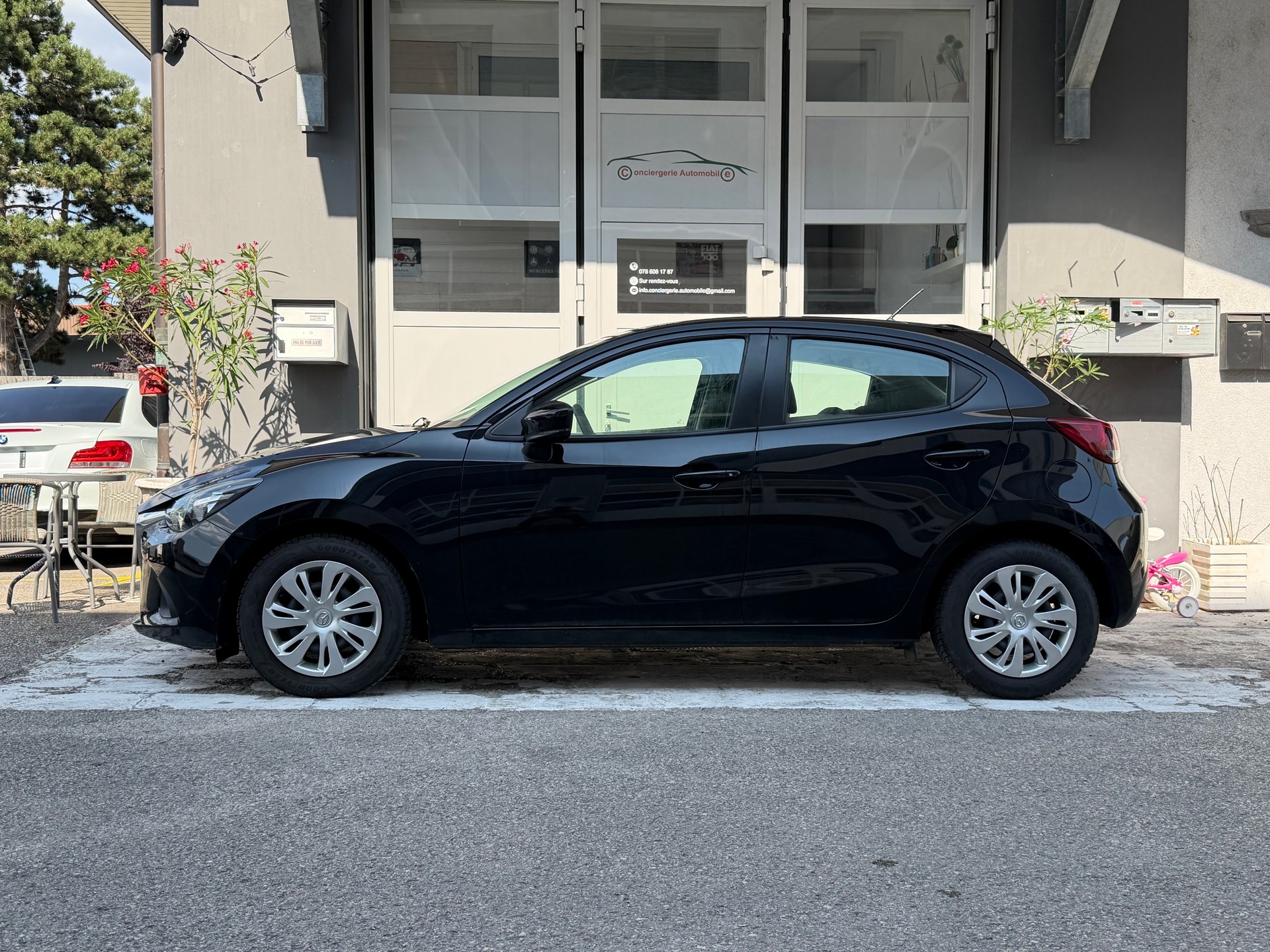 MAZDA 2 SKYACTIV-G 75 Challenge-showroom-element-1
