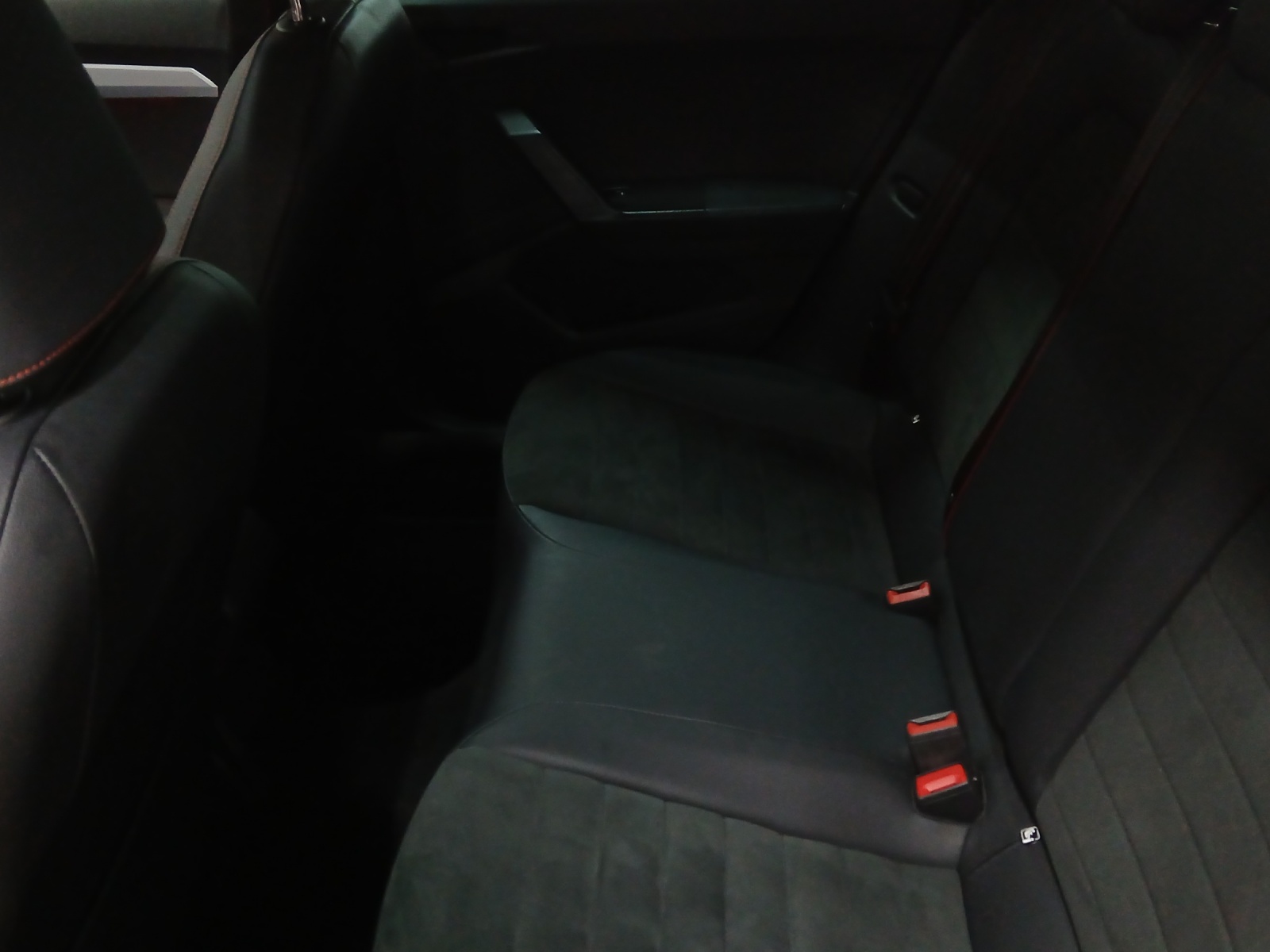 SEAT Ibiza 1.5 EcoTSI FR DSG-image-11