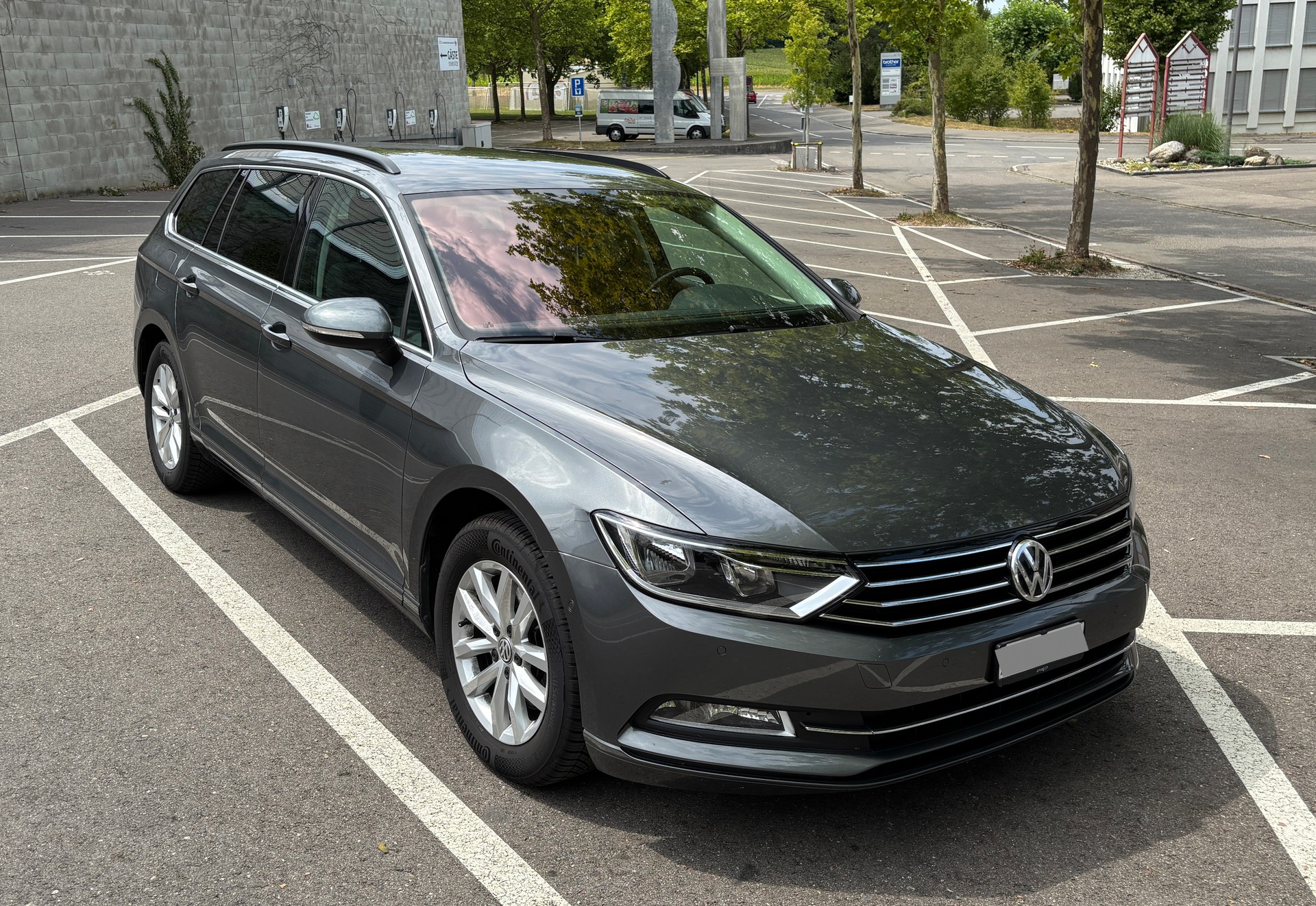 VW Passat Variant 1.8 TSI Comfortline DSG-image-1