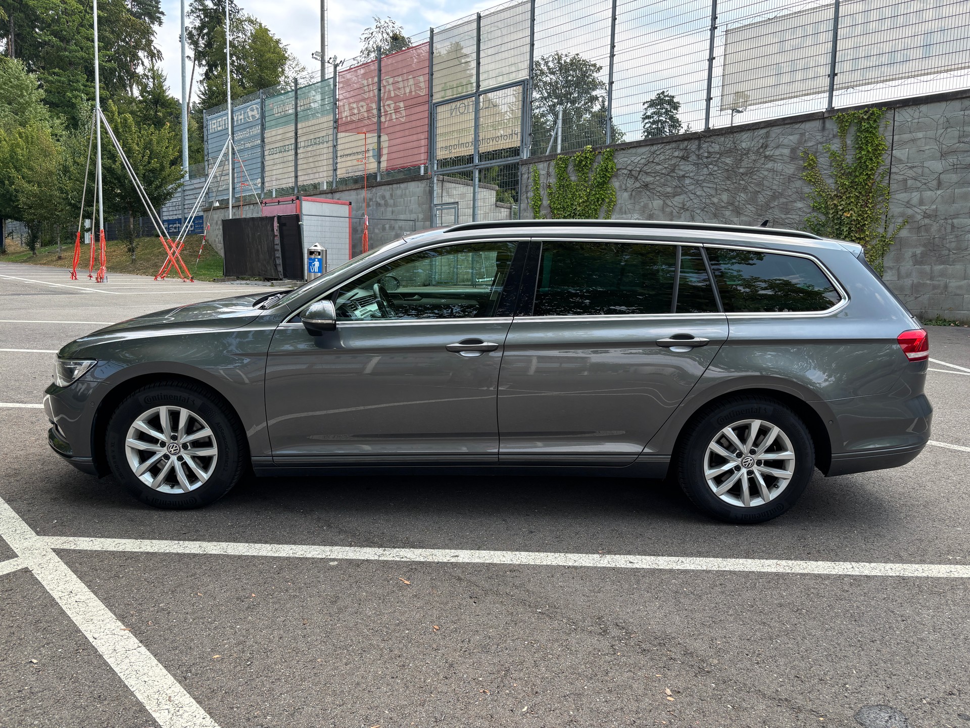 VW Passat Variant 1.8 TSI Comfortline DSG-image-6