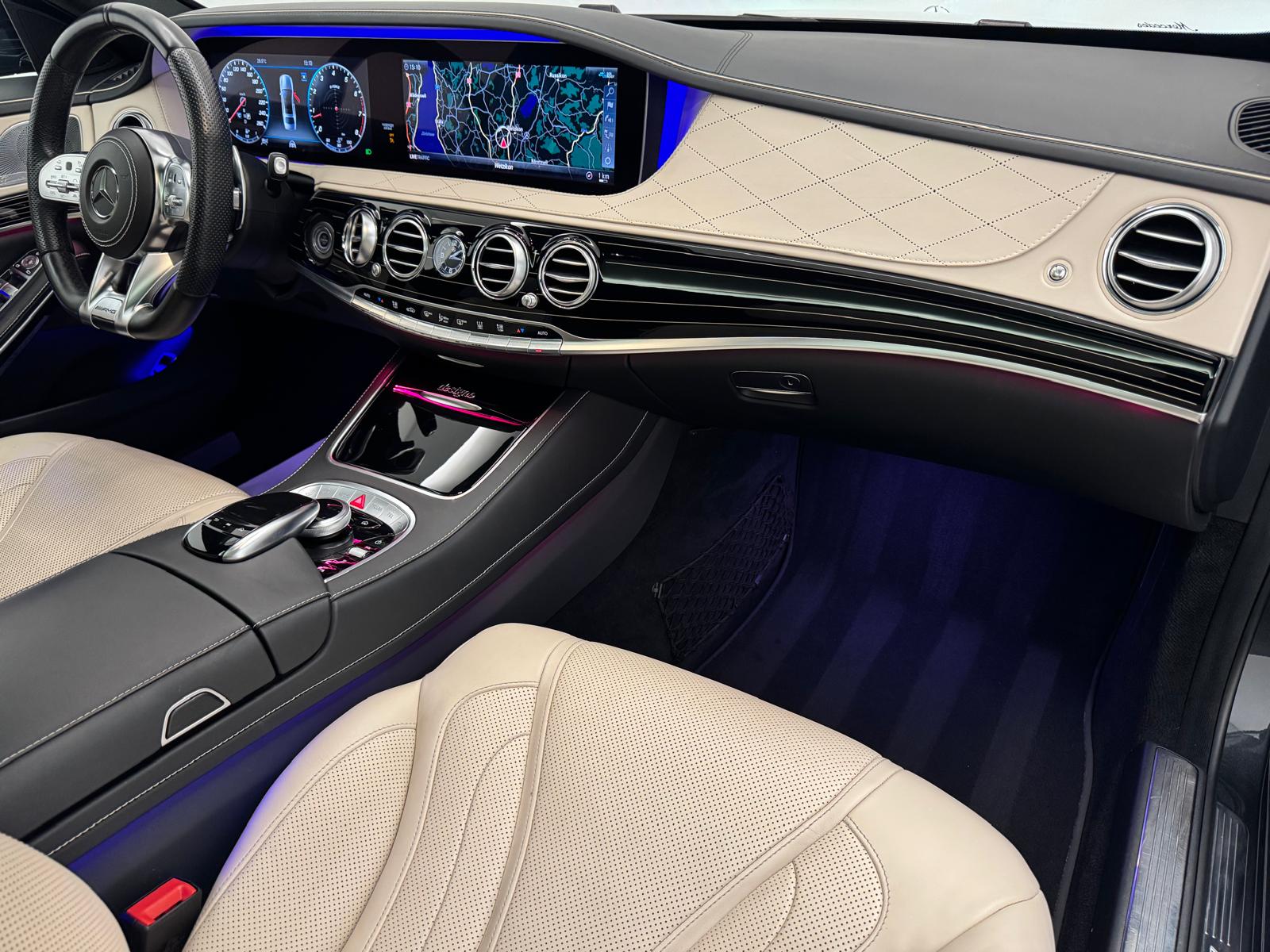 MERCEDES-BENZ V8 AMG Line 4matic lang-image-10