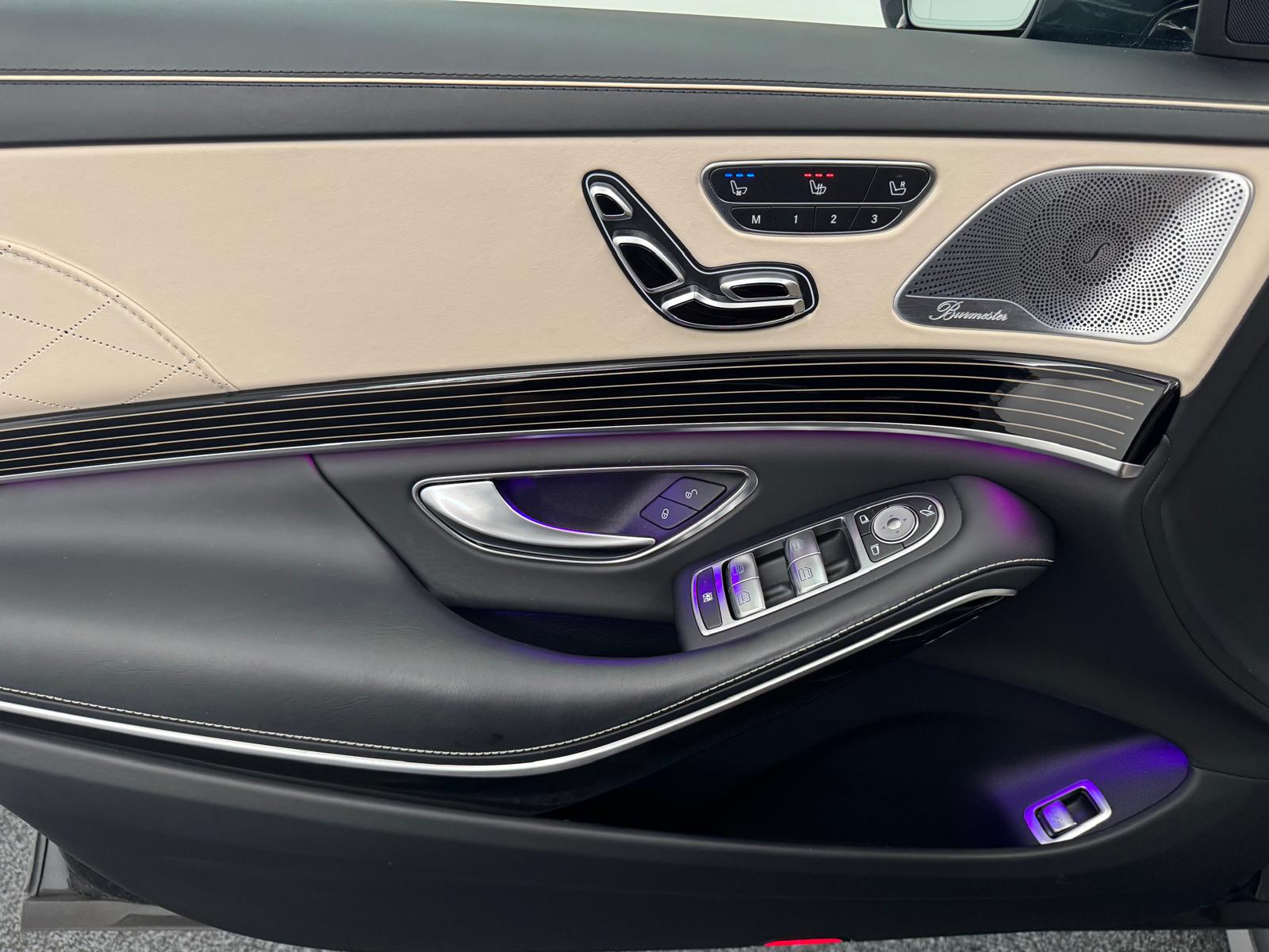 MERCEDES-BENZ V8 AMG Line 4matic lang-image-16
