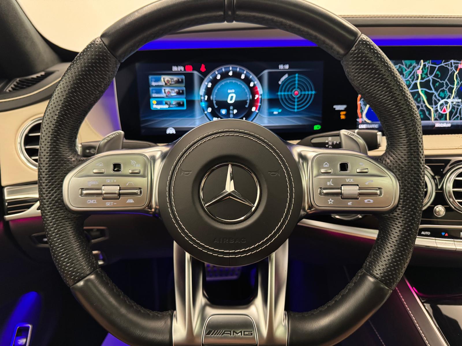 MERCEDES-BENZ V8 AMG Line 4matic lang-image-23
