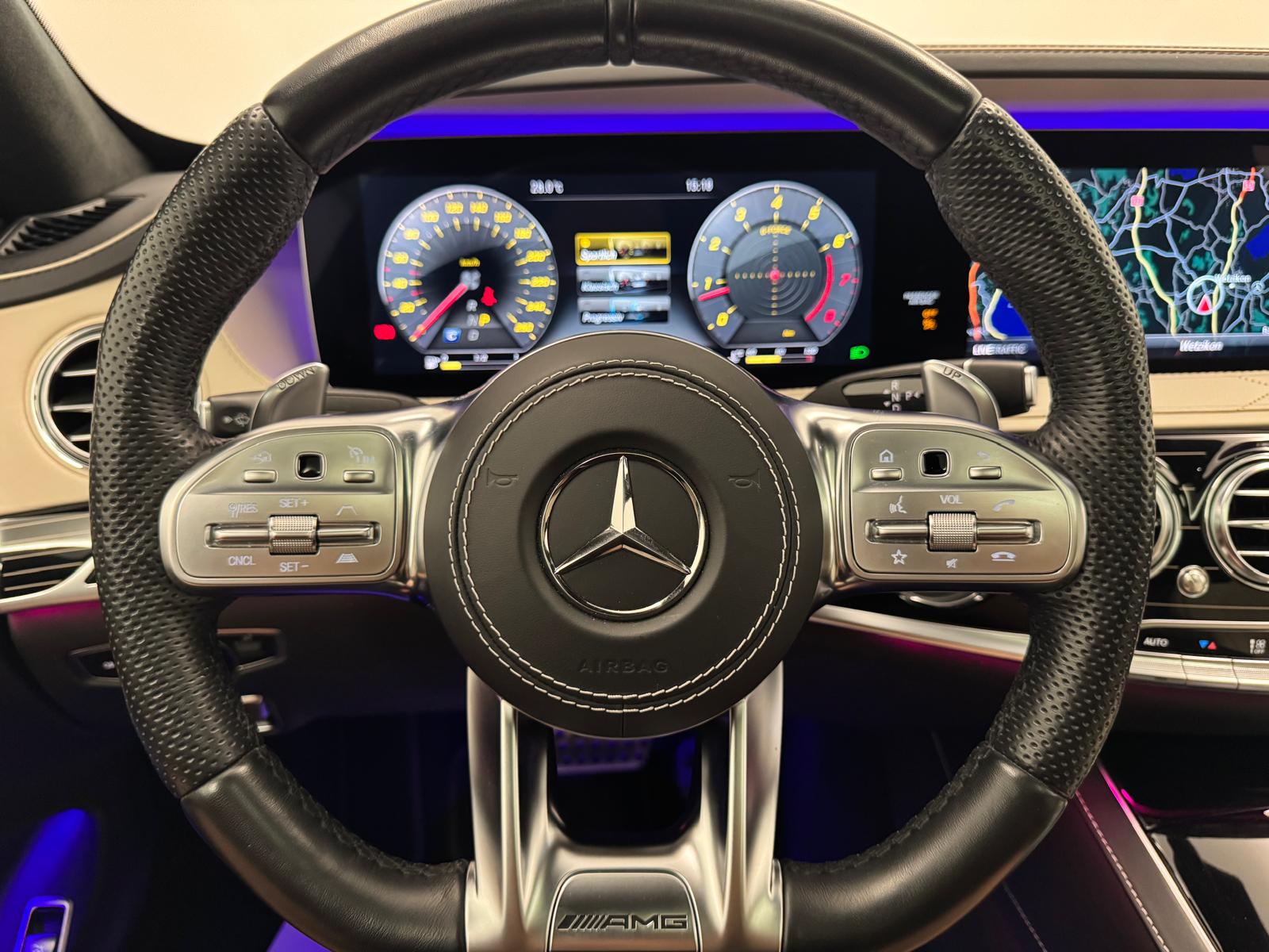MERCEDES-BENZ V8 AMG Line 4matic lang-image-24