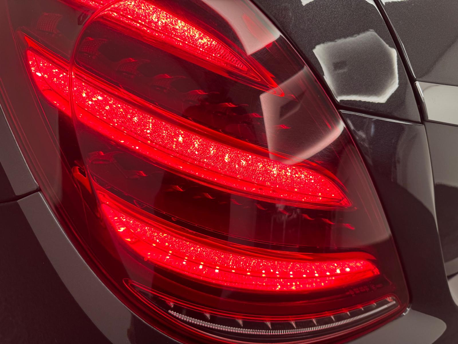 MERCEDES-BENZ V8 AMG Line 4matic lang-image-8