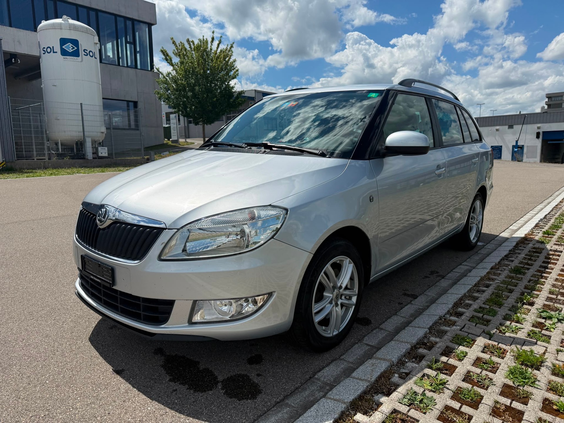 SKODA Fabia 1.2 TSI Fresh-image-15