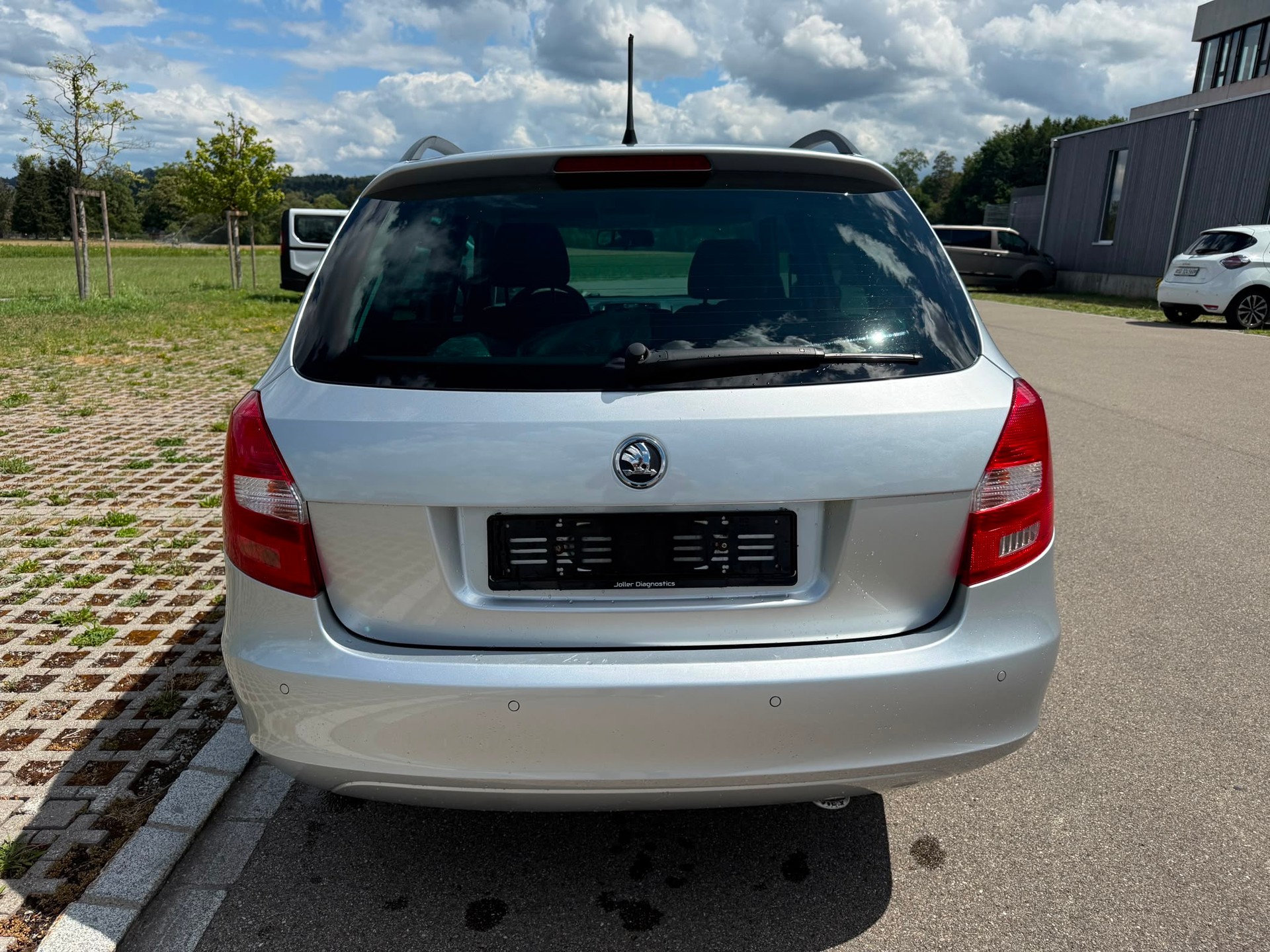 SKODA Fabia 1.2 TSI Fresh-image-5
