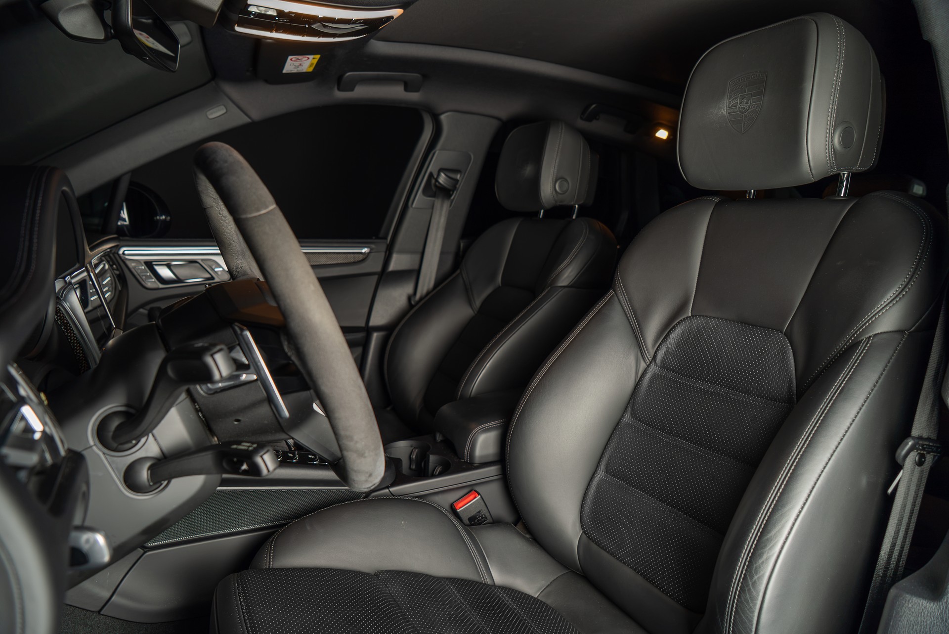 PORSCHE Macan S PDK-image-12