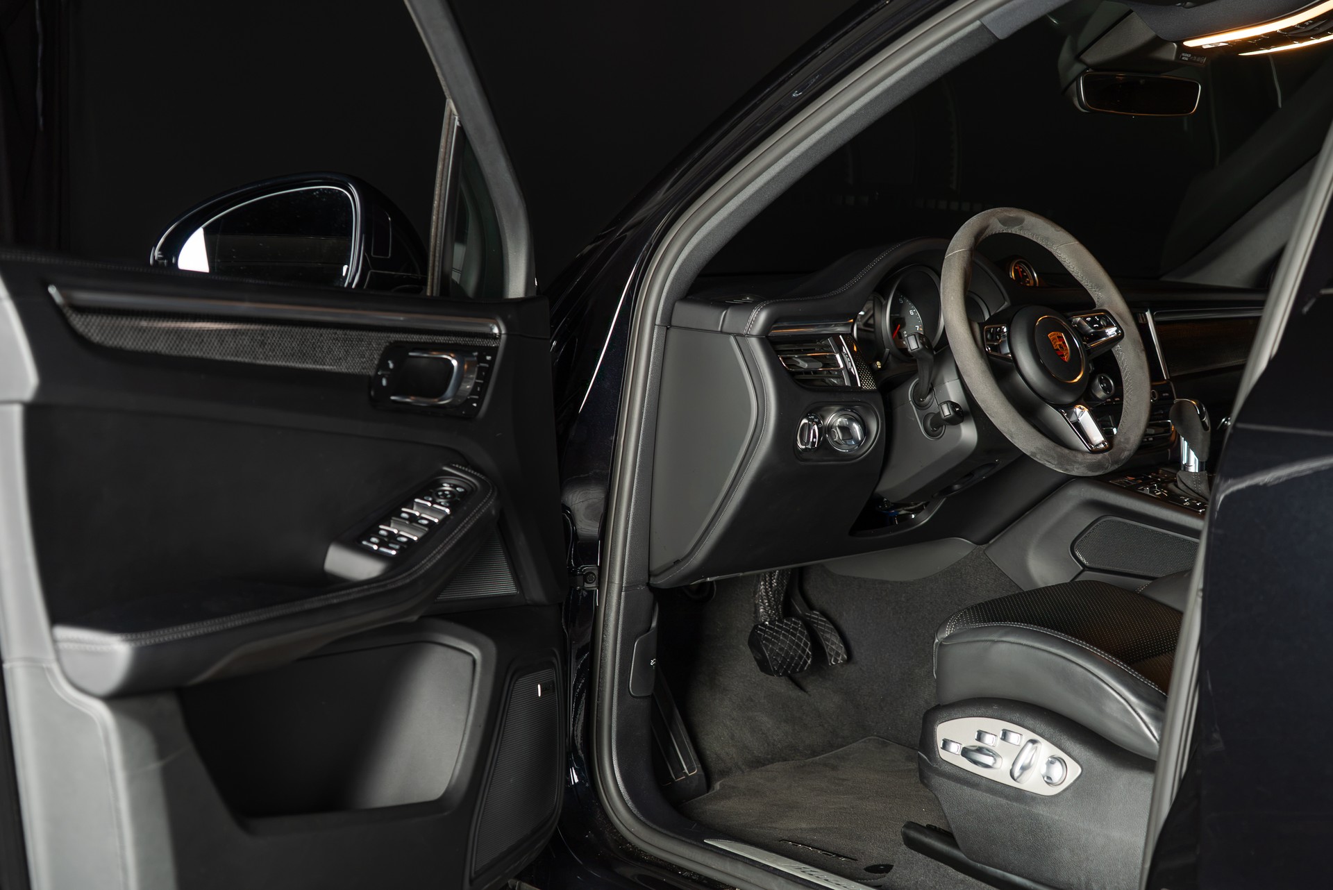 PORSCHE Macan S PDK-image-9