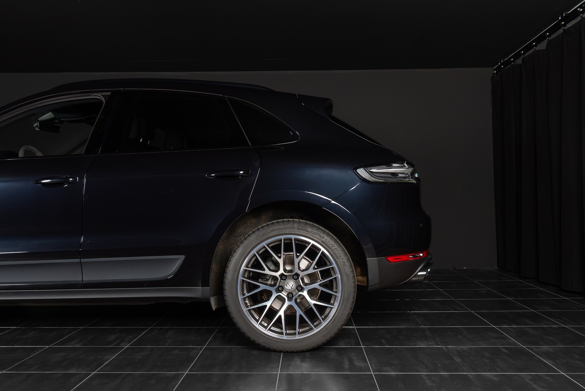 PORSCHE Macan S PDK-image-3