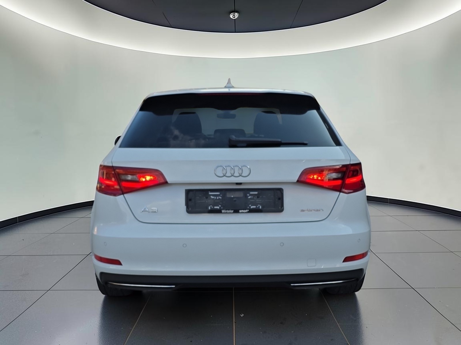 AUDI A3 Sportback 1.4 e-tron Attraction S-tronic-image-5