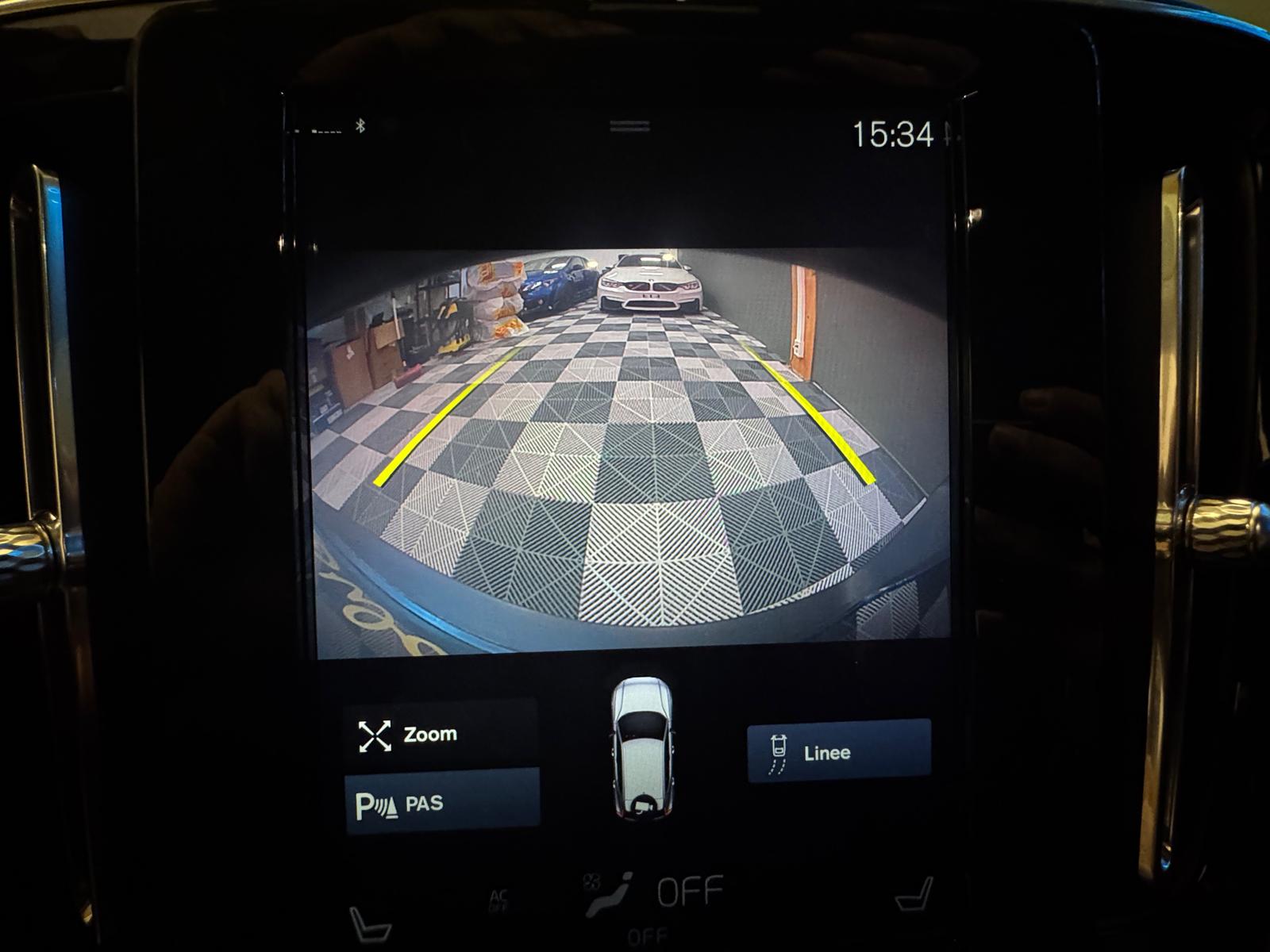 VOLVO XC40 T3 Momentum Geartronic-image-21
