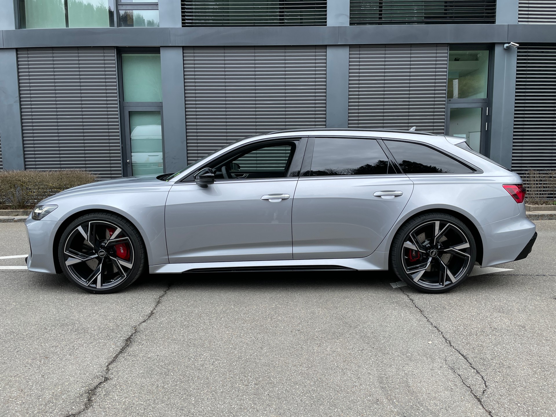 AUDI RS6 Avant 4.0 TFSI V8 quattro (Neuzustand!)-image-1