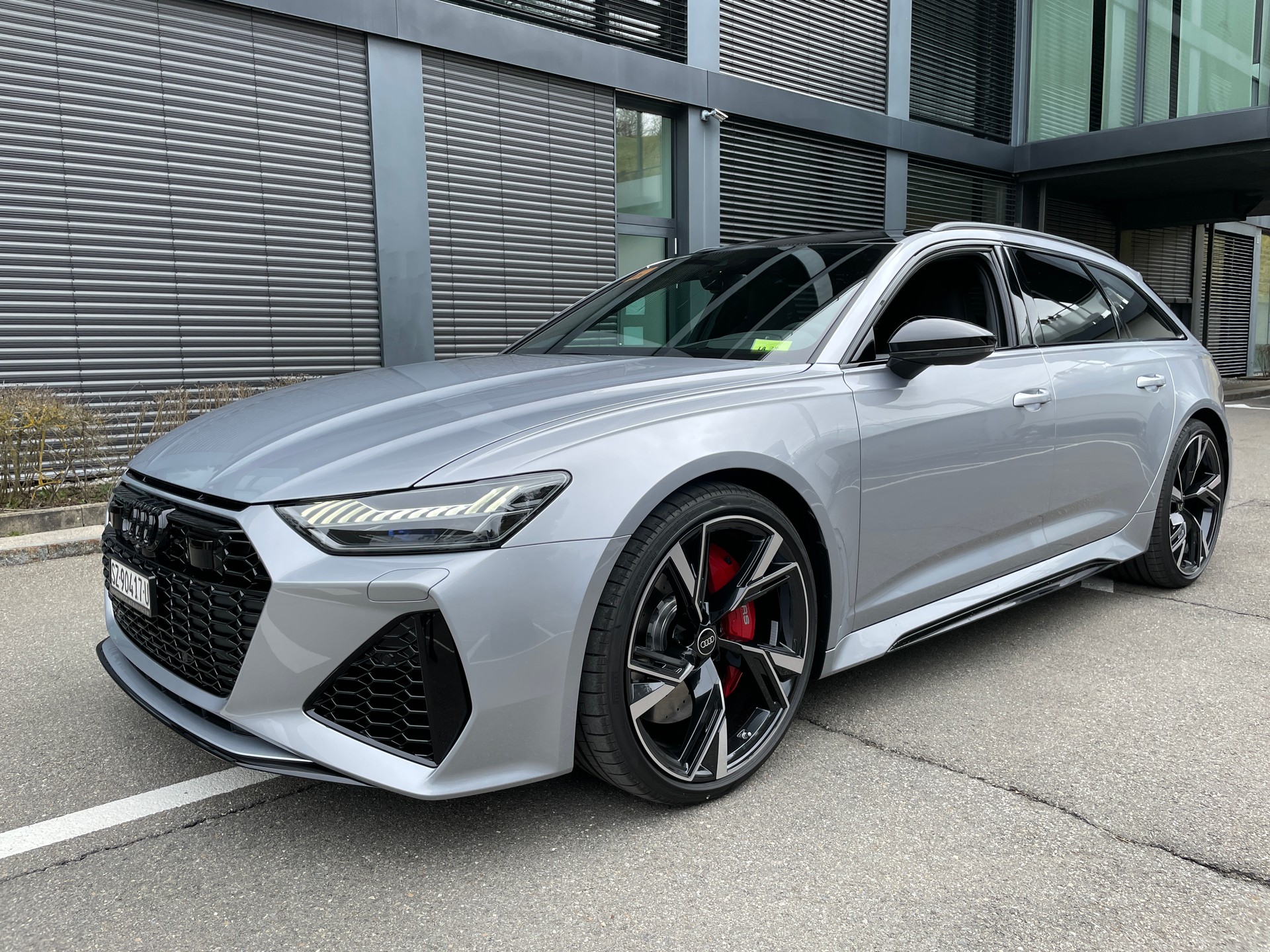 AUDI RS6 Avant 4.0 TFSI V8 quattro (Neuzustand!)-image-0