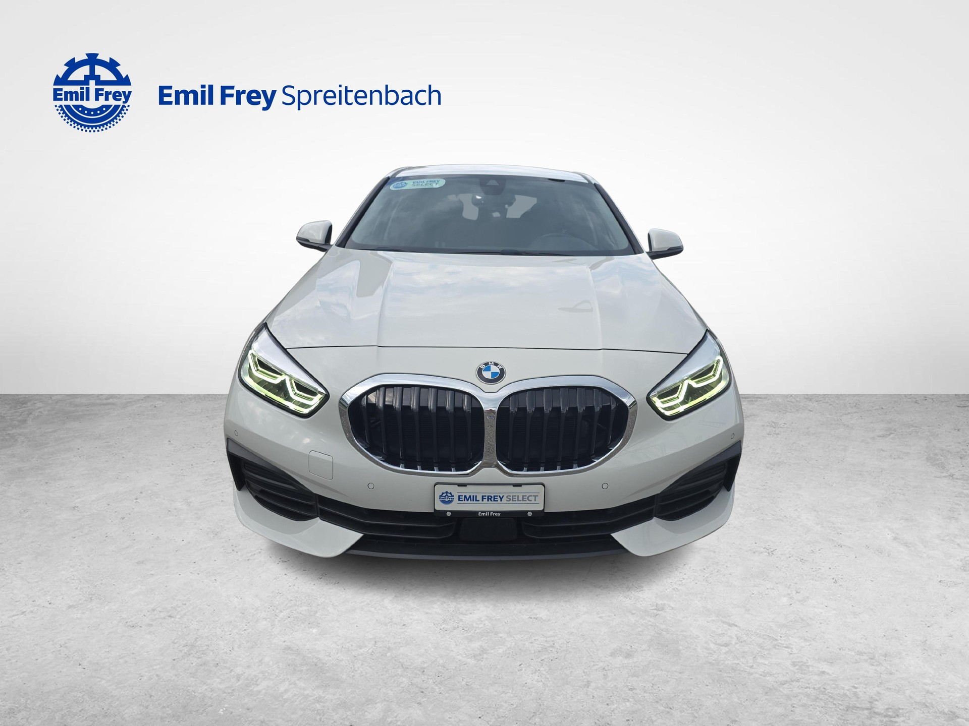 BMW 118i-image-7