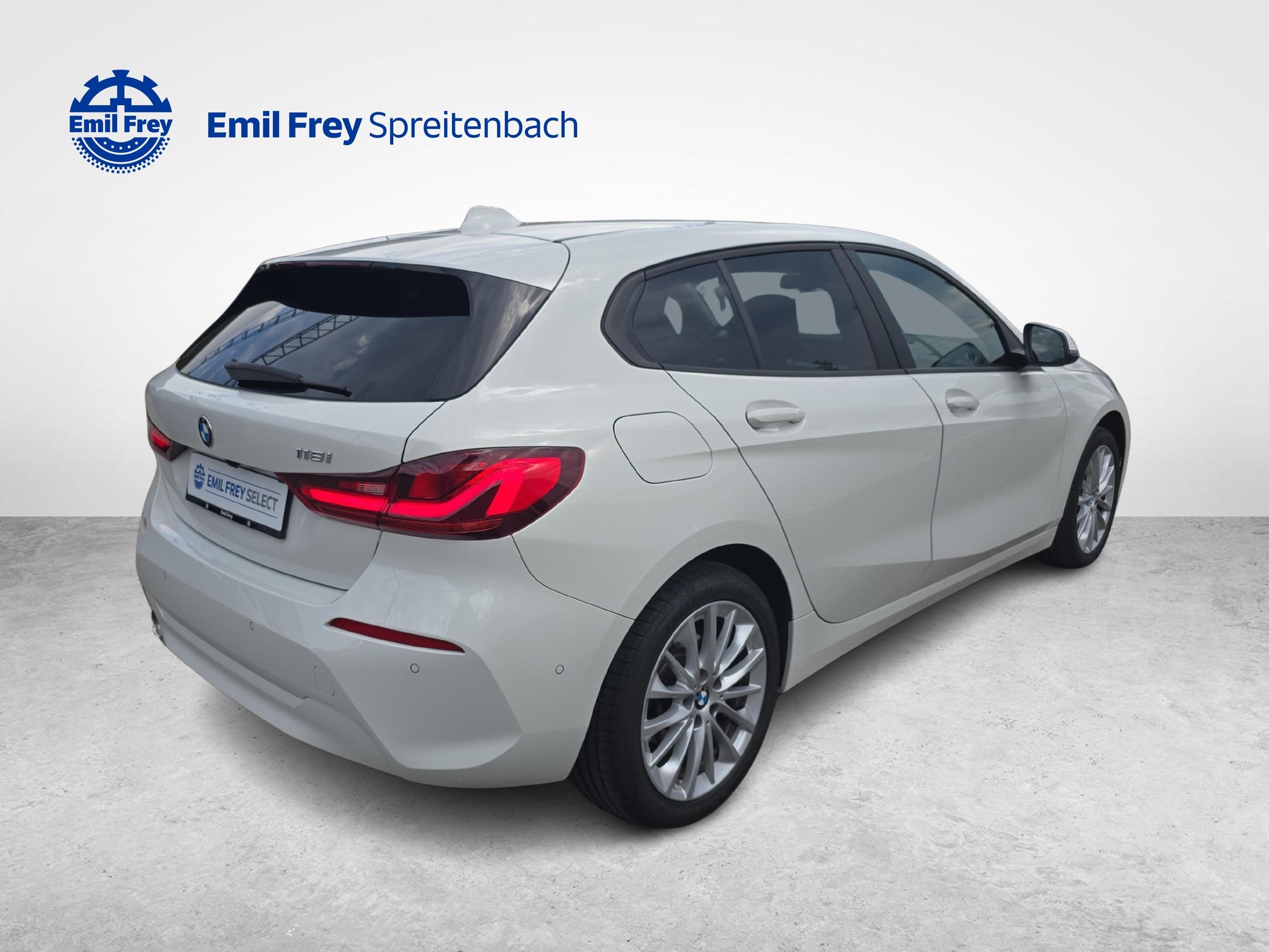 BMW 118i-image-4