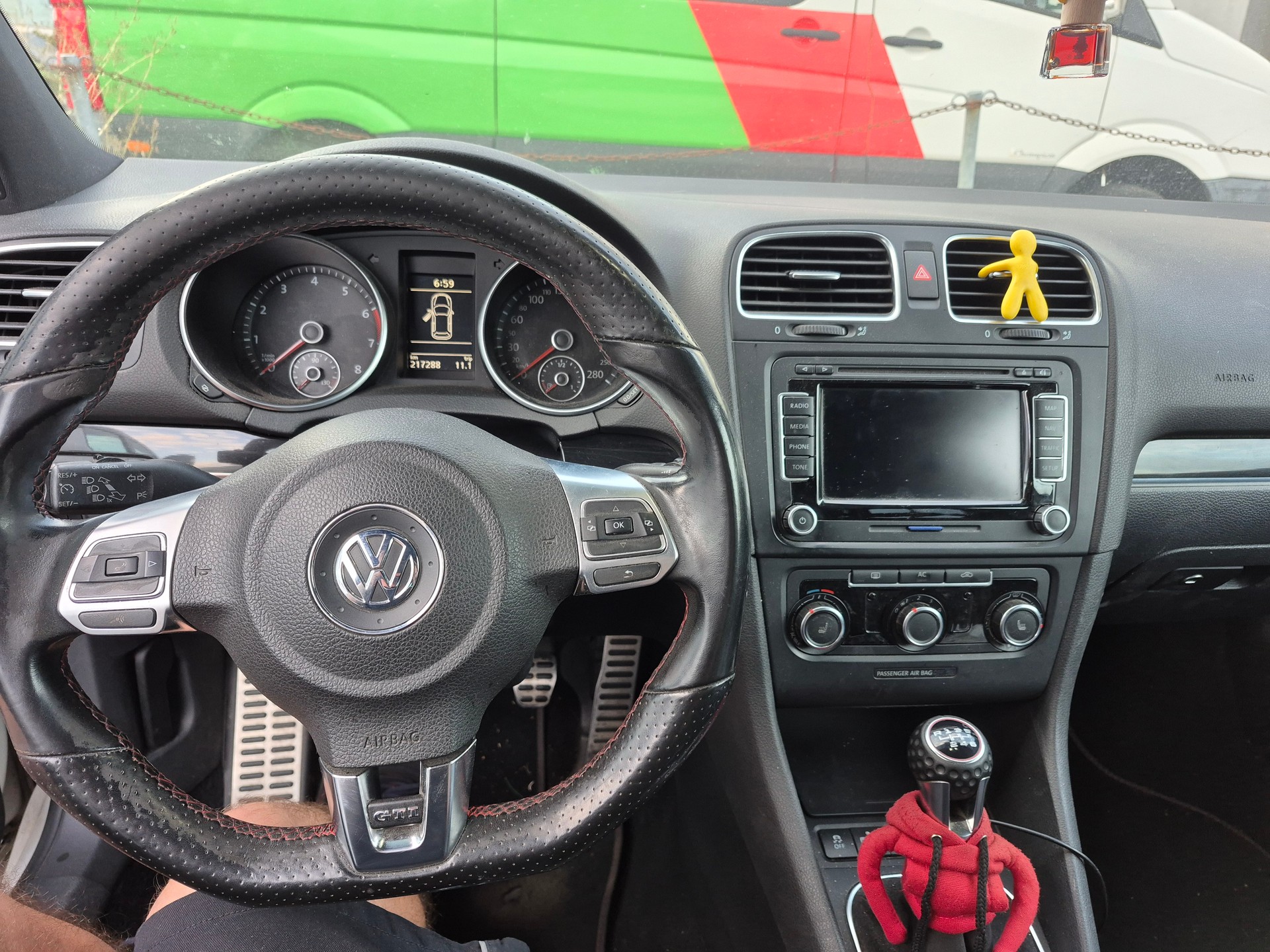 VW Gti-image-5