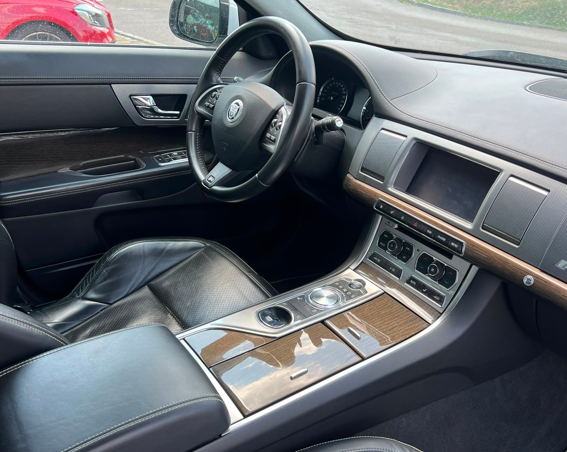 JAGUAR XF 5.0 V8 S/C XFR-image-6