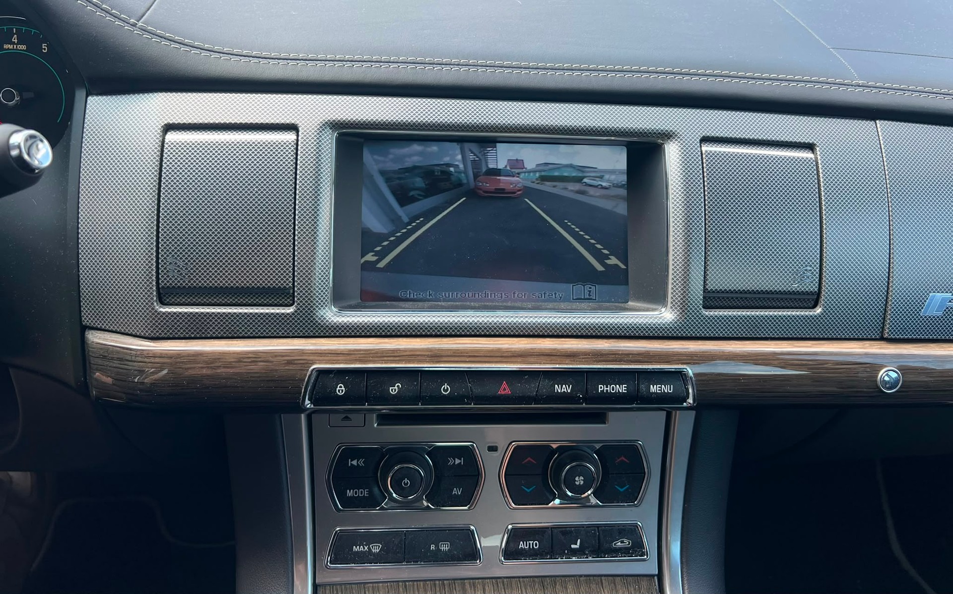 JAGUAR XF 5.0 V8 S/C XFR-image-7