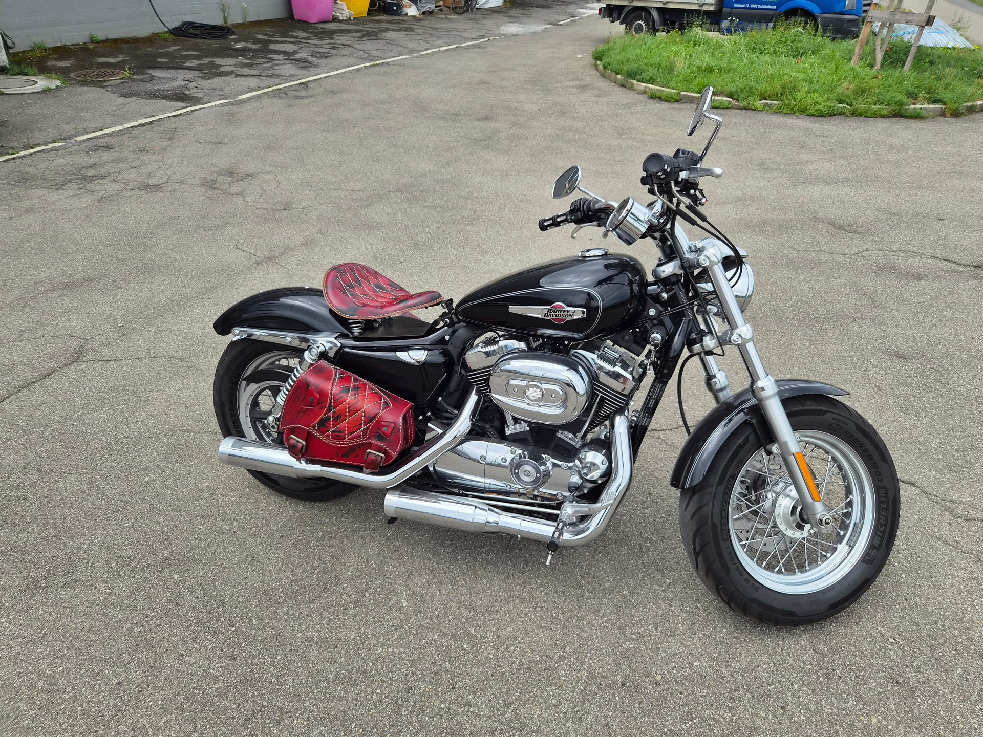 HARLEY-DAVIDSON XL 1200 C Sportster Custom