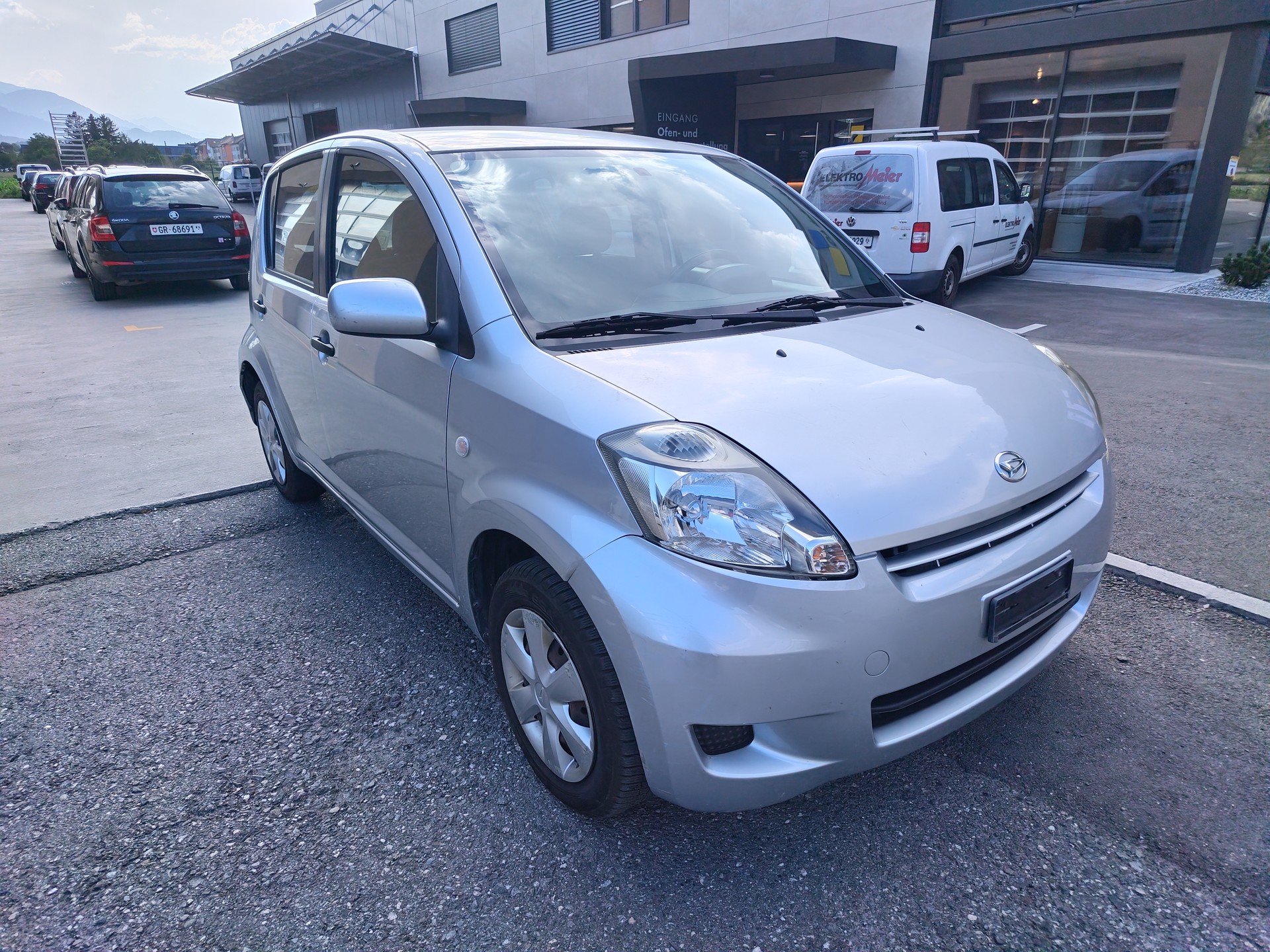 DAIHATSU Sirion 1.3 S Custom 4WD-image-1