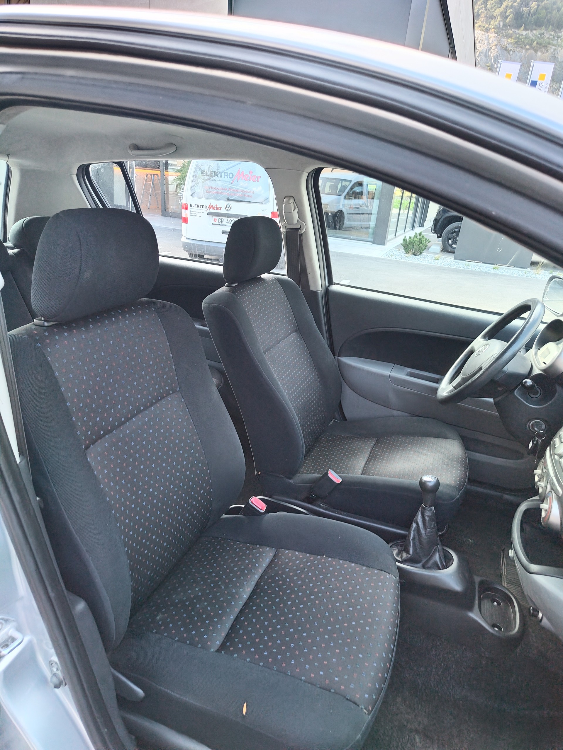 DAIHATSU Sirion 1.3 S Custom 4WD-image-8
