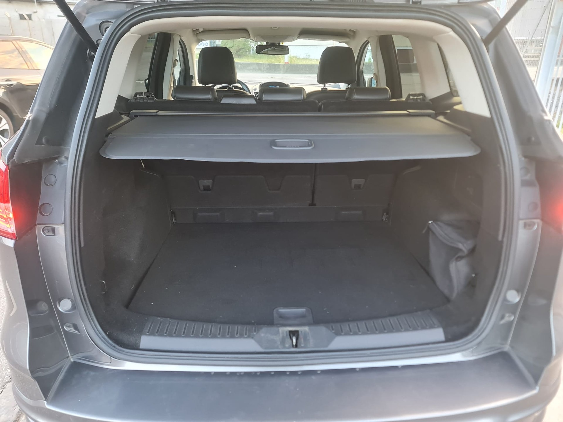 FORD Kuga 1.6 SCTi Titanium S 4WD Automatic-image-14