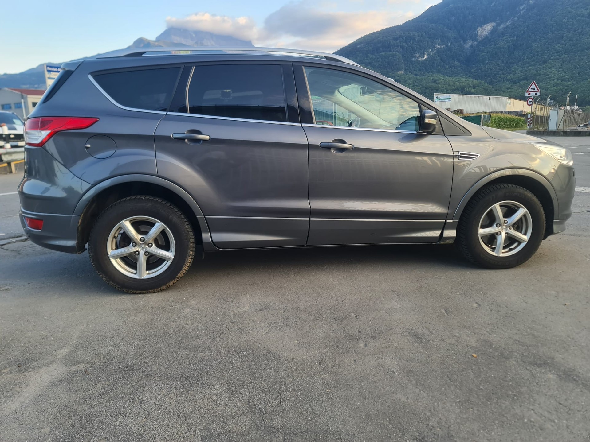FORD Kuga 1.6 SCTi Titanium S 4WD Automatic-image-5