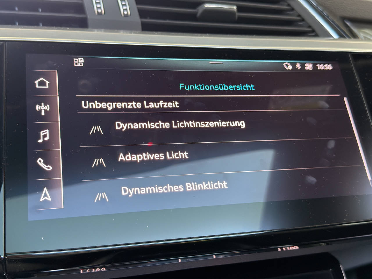 AUDI e-tron 50 Advanced quattro-image-18