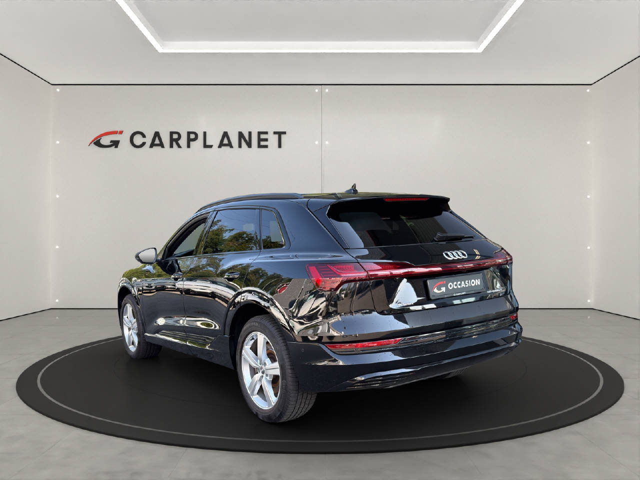 AUDI e-tron 50 Advanced quattro-image-2