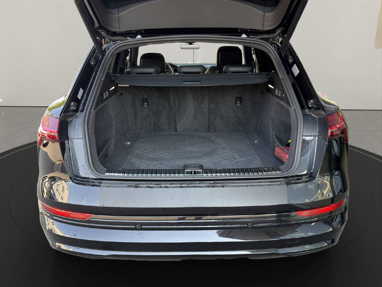 AUDI e-tron 50 Advanced quattro-image-15